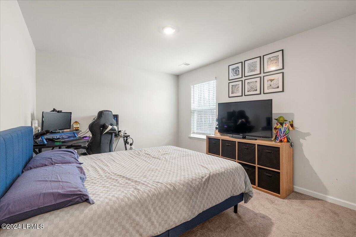 6 Cedar View Circle