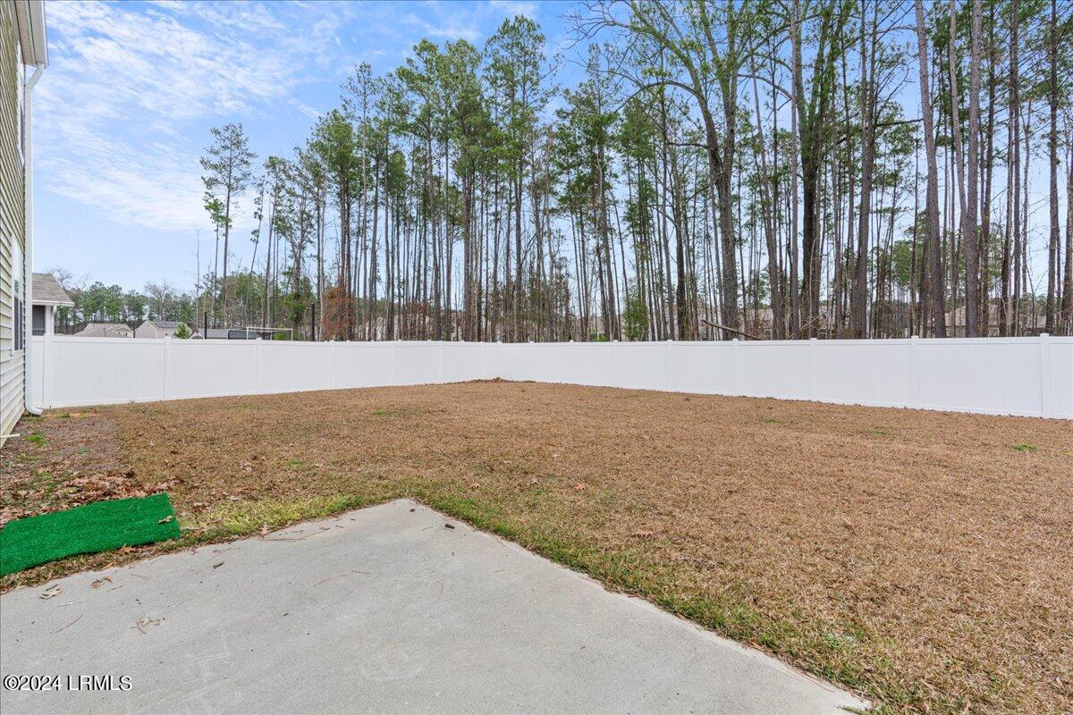 6 Cedar View Circle