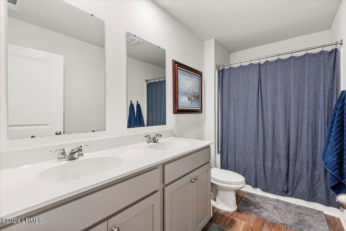 6 Cedar View Circle
