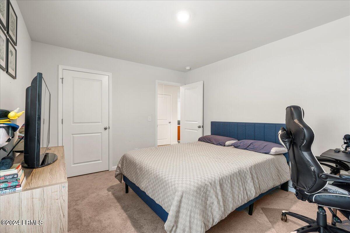 6 Cedar View Circle