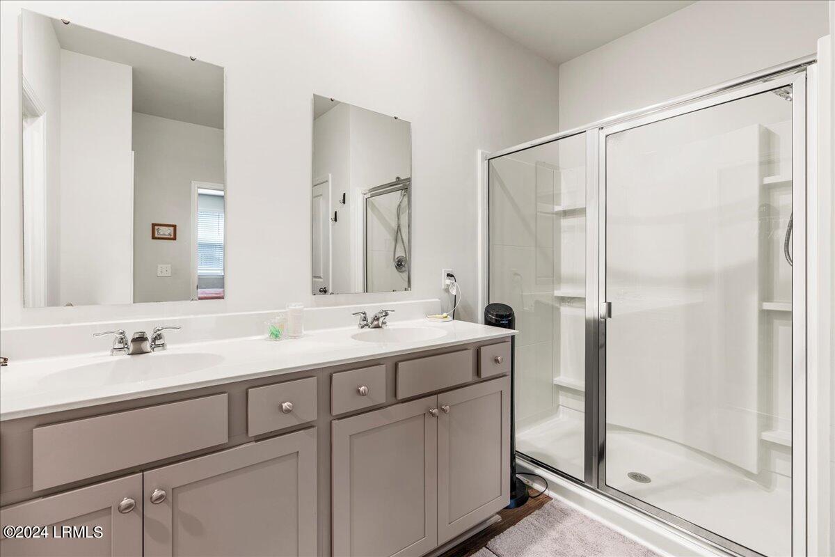 6 Cedar View Circle