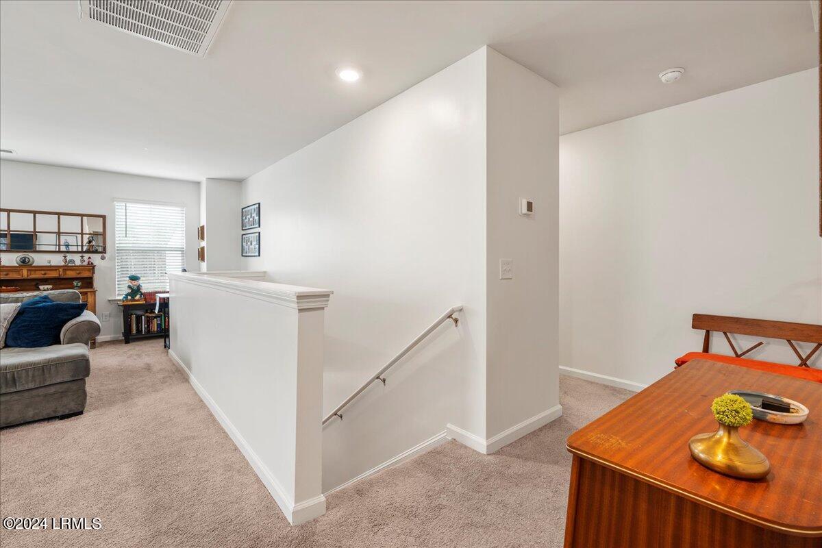 6 Cedar View Circle