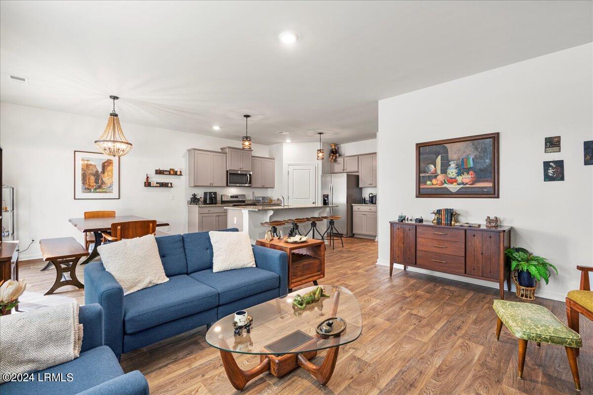 6 Cedar View Circle
