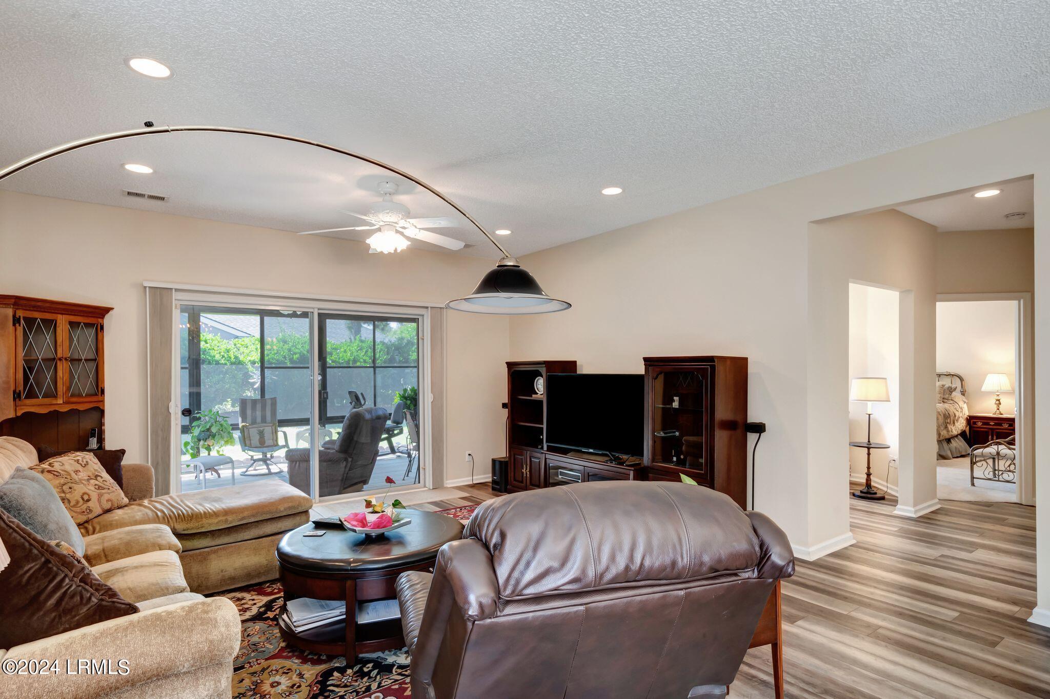7 Larkspur Lane