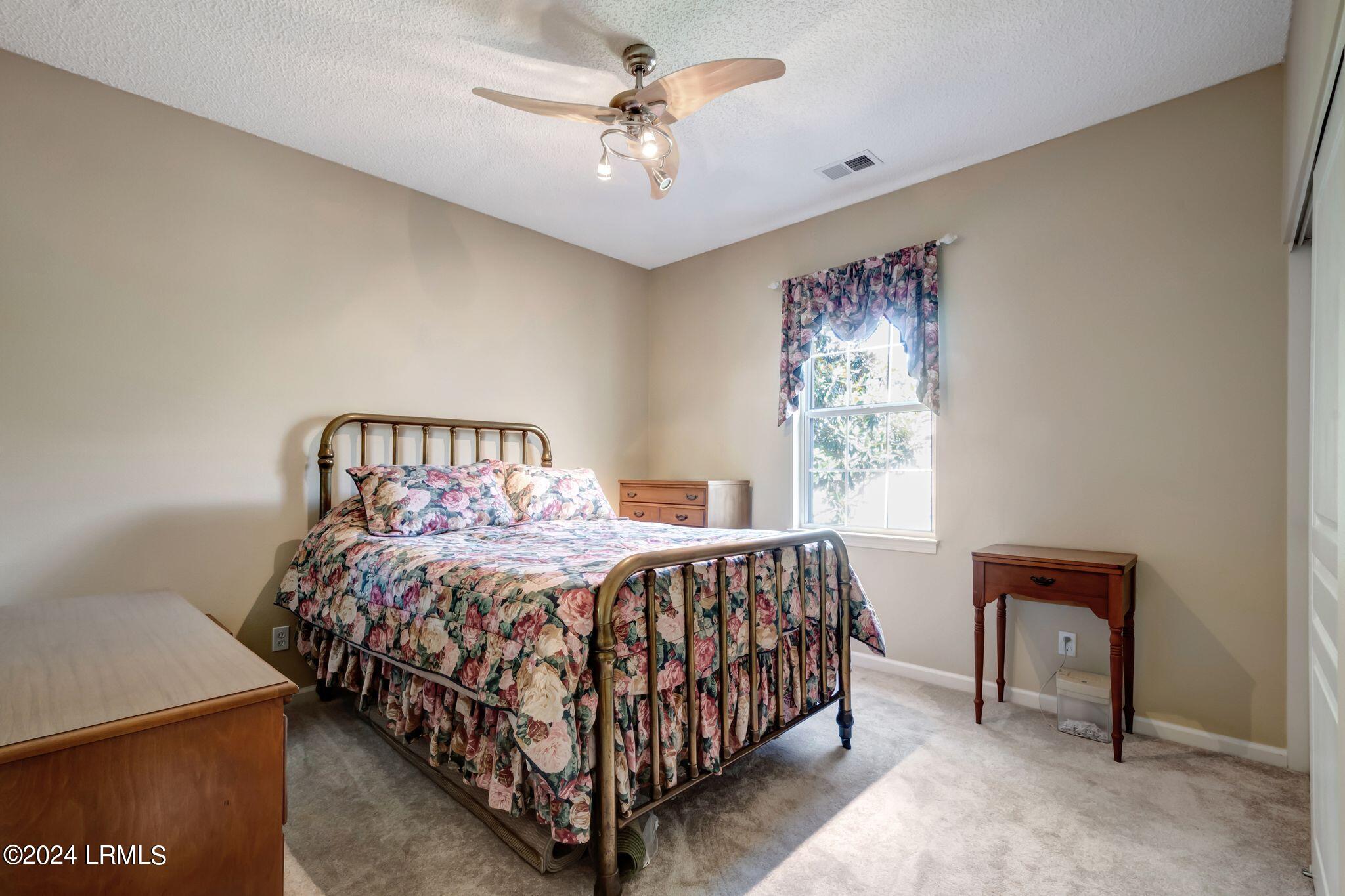7 Larkspur Lane
