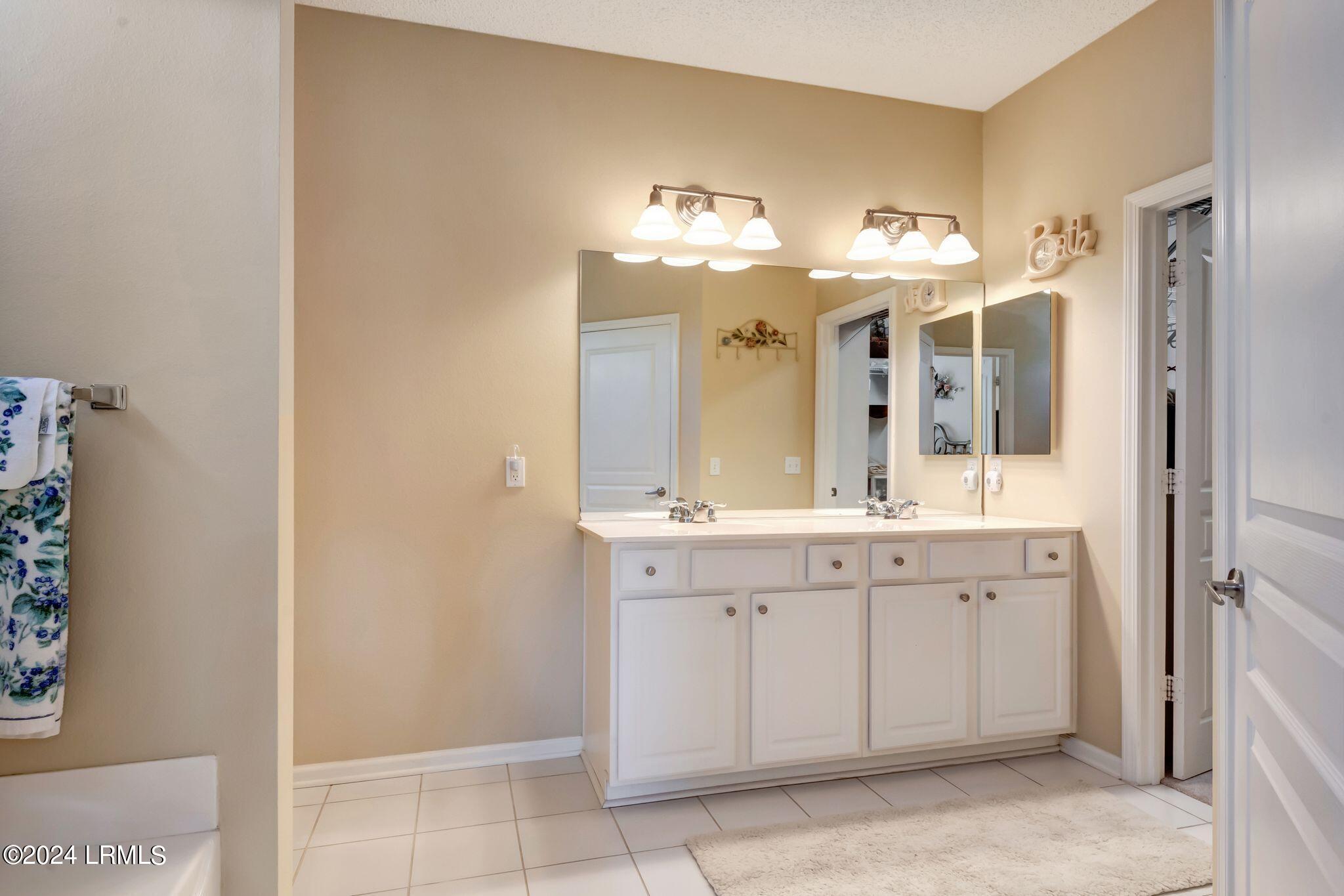 7 Larkspur Lane