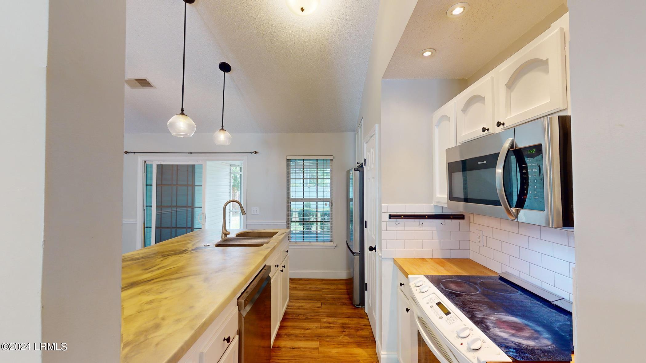 44 W Morningside Drive