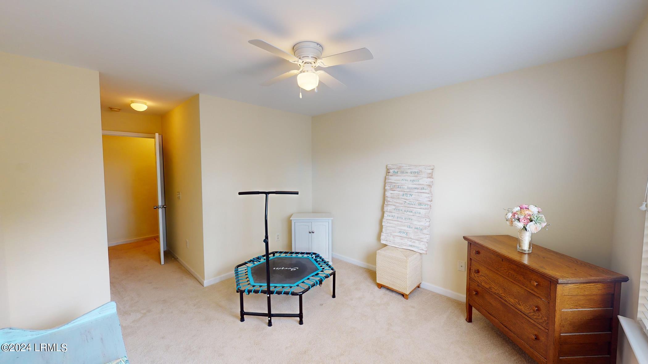 248 North Circle