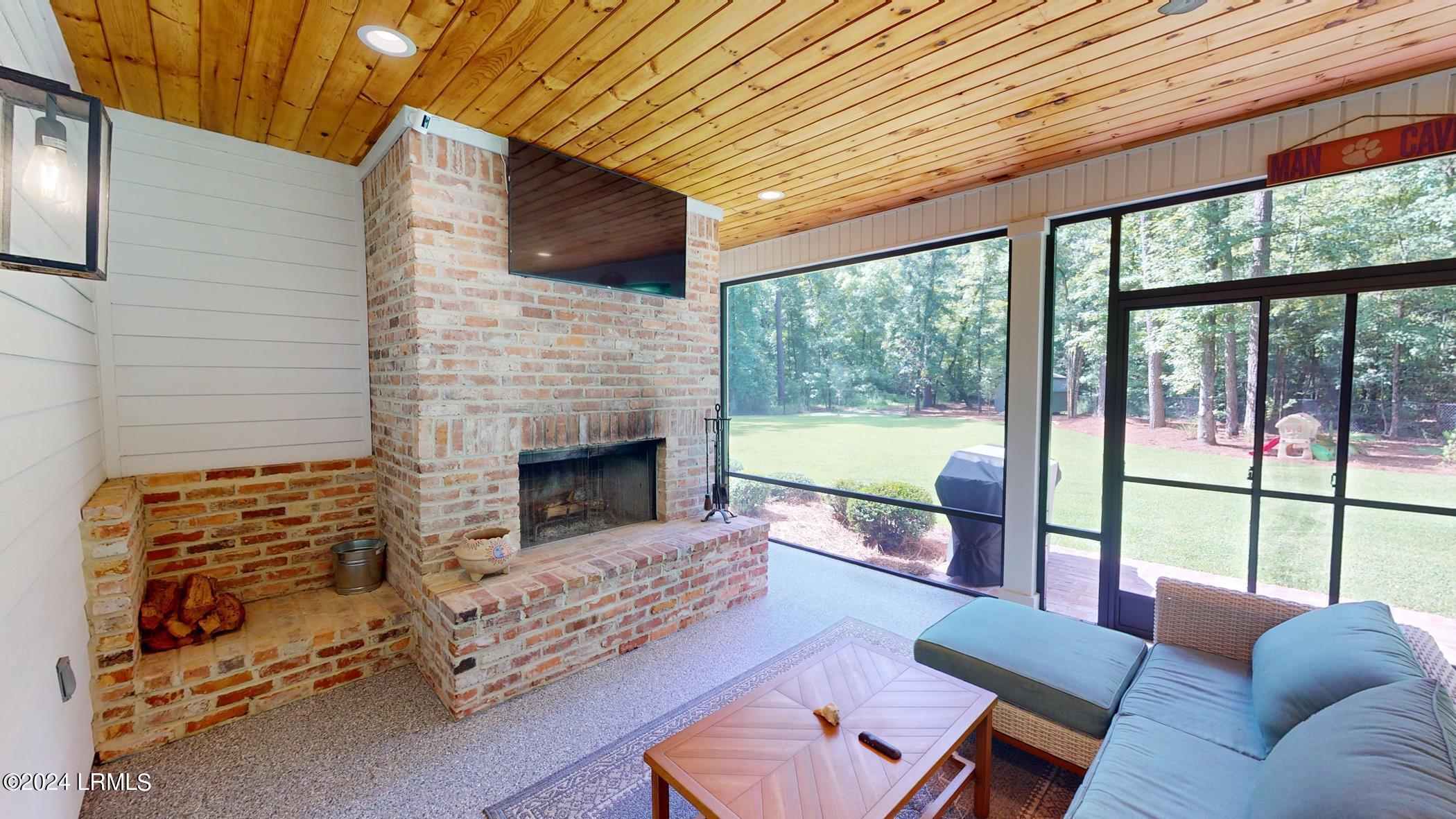 309 Honey Hill Circle