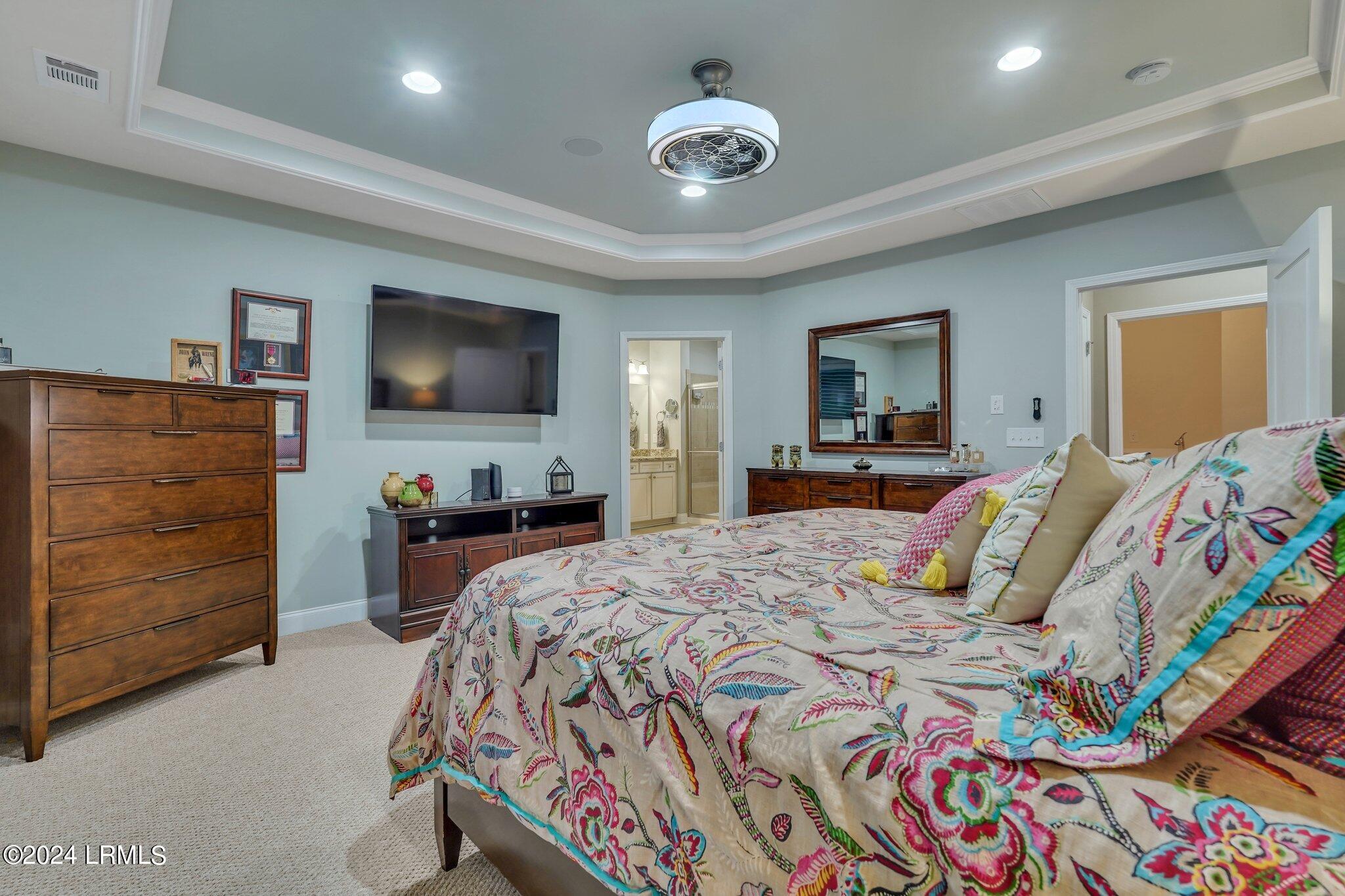 191 Knollwood Court