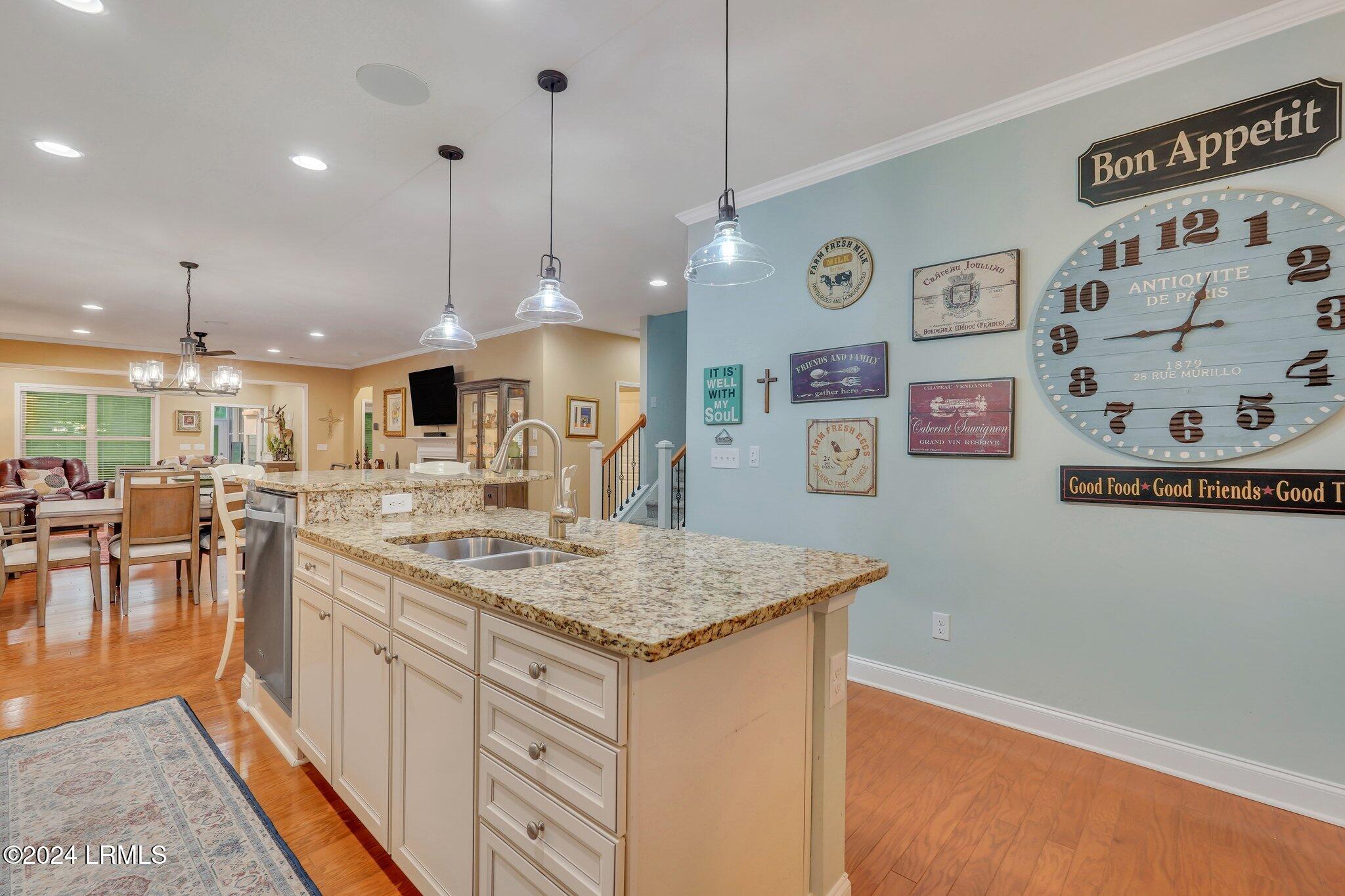 191 Knollwood Court