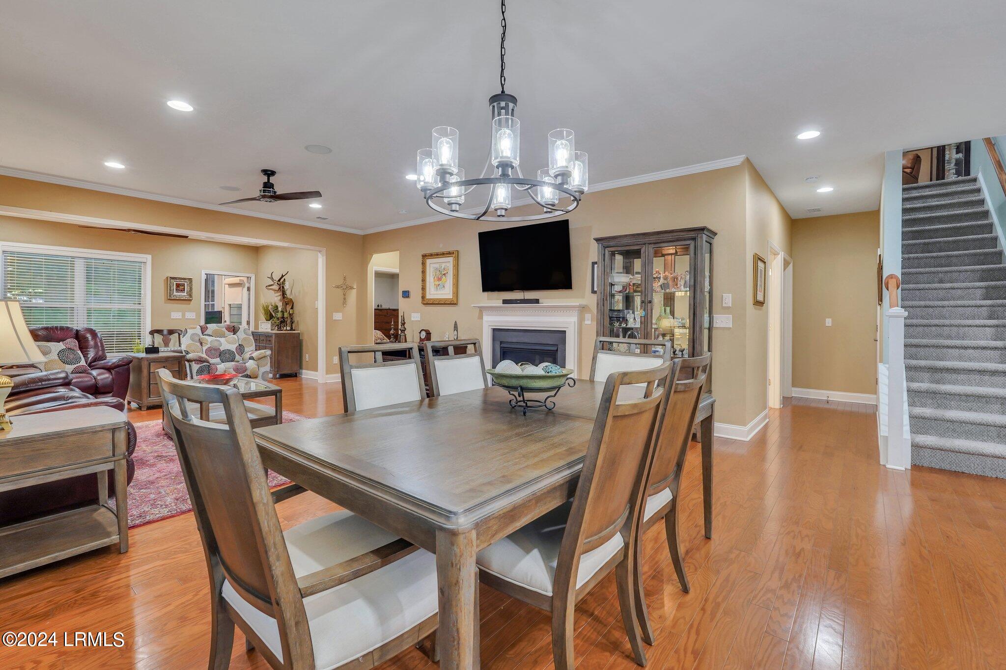 191 Knollwood Court