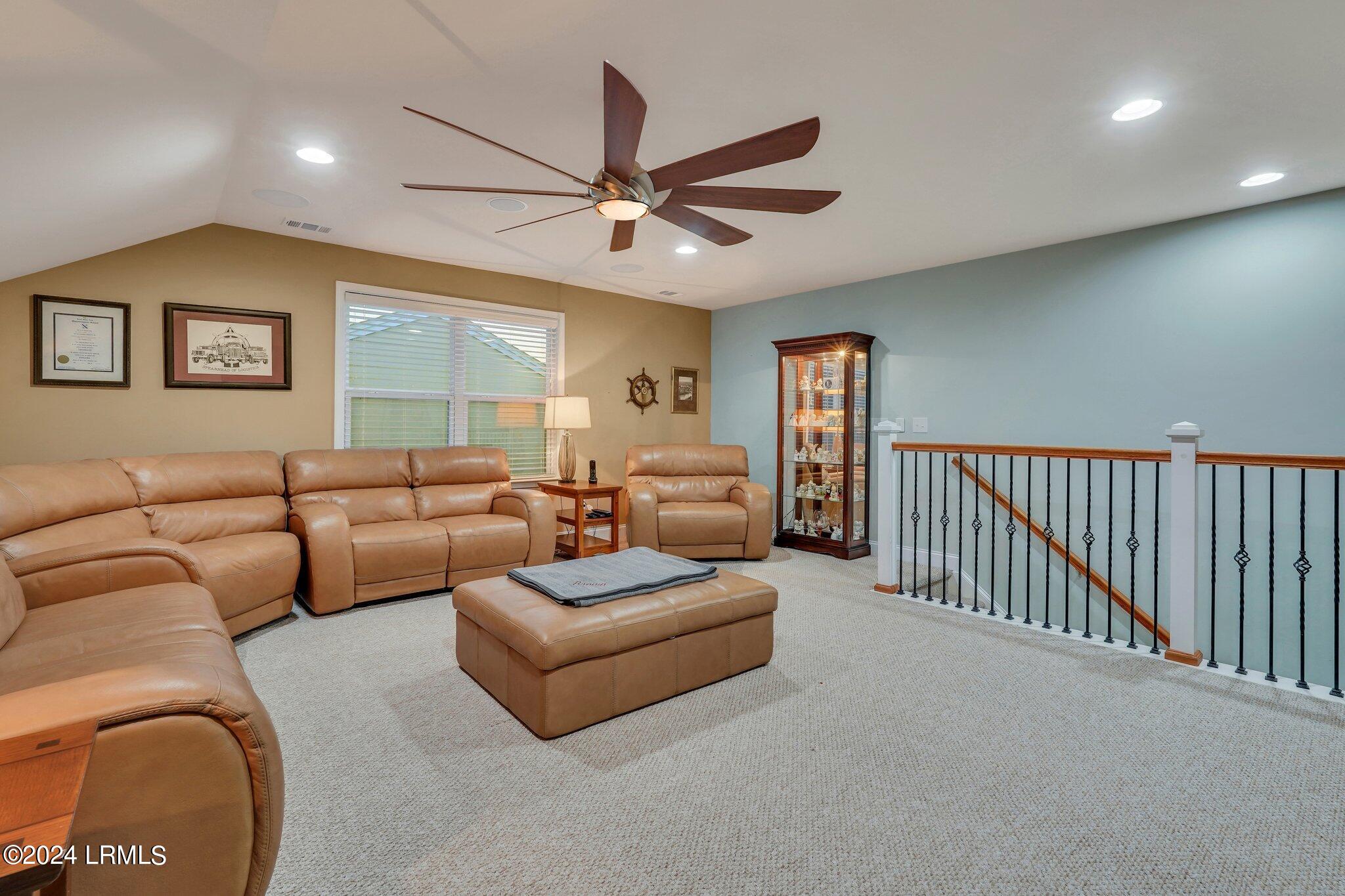 191 Knollwood Court