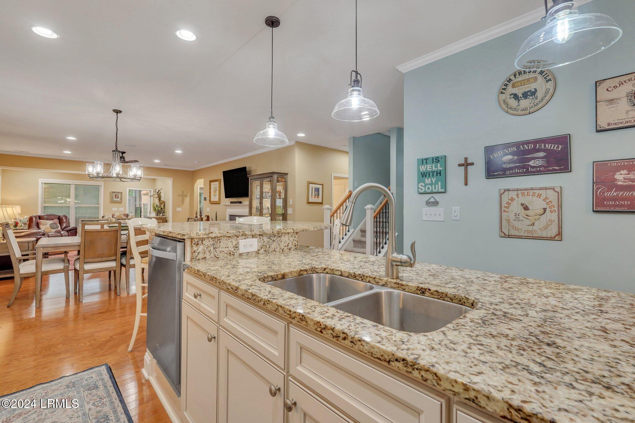 191 Knollwood Court