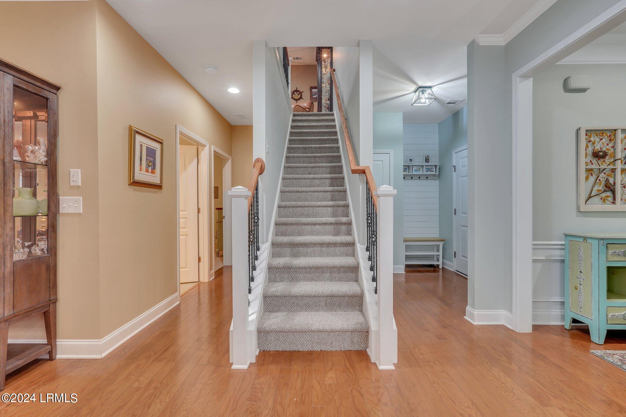 191 Knollwood Court