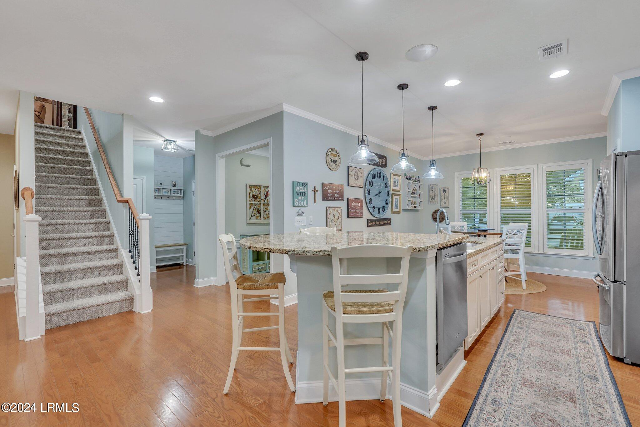 191 Knollwood Court
