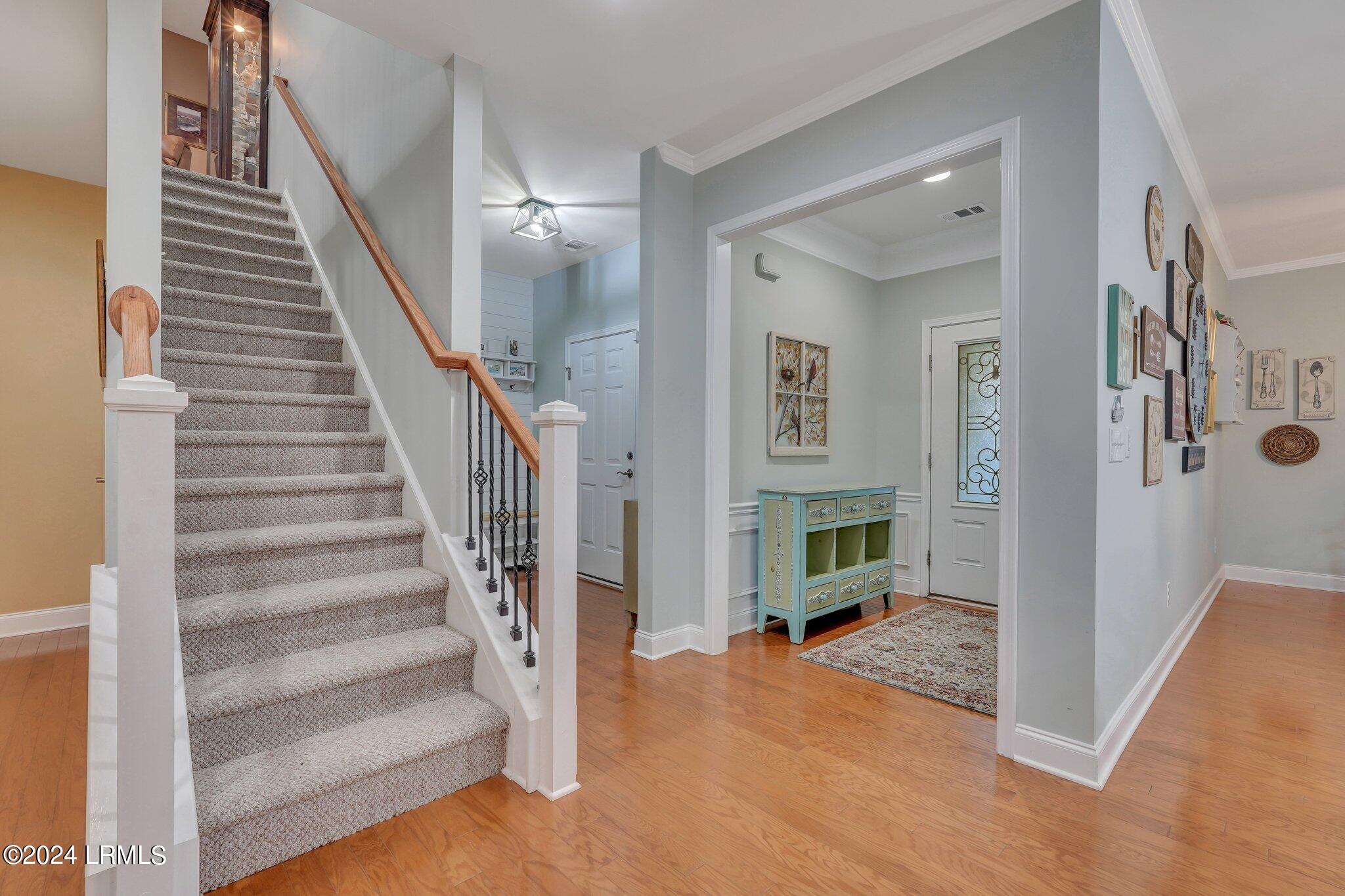 191 Knollwood Court