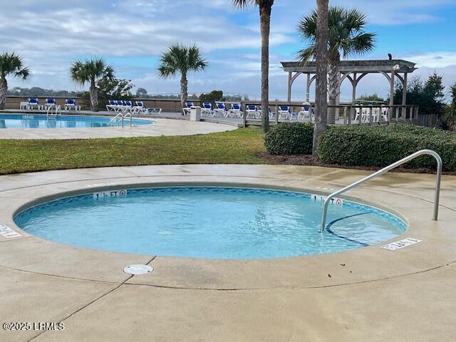 10 Ocean Marsh Court, St. Helena Island