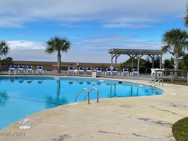 10 Ocean Marsh Court, St. Helena Island