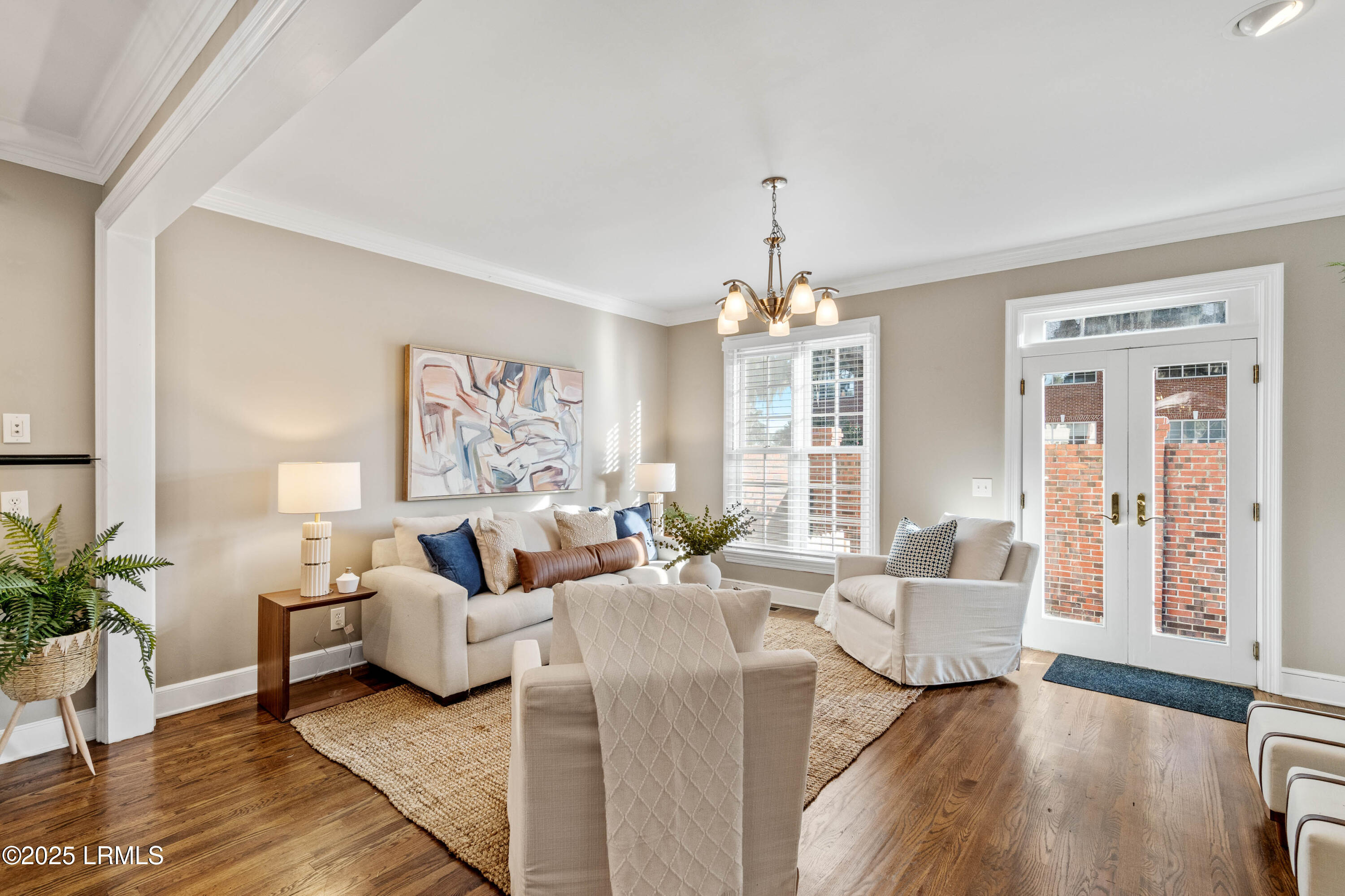 895 Ribaut Road, 8