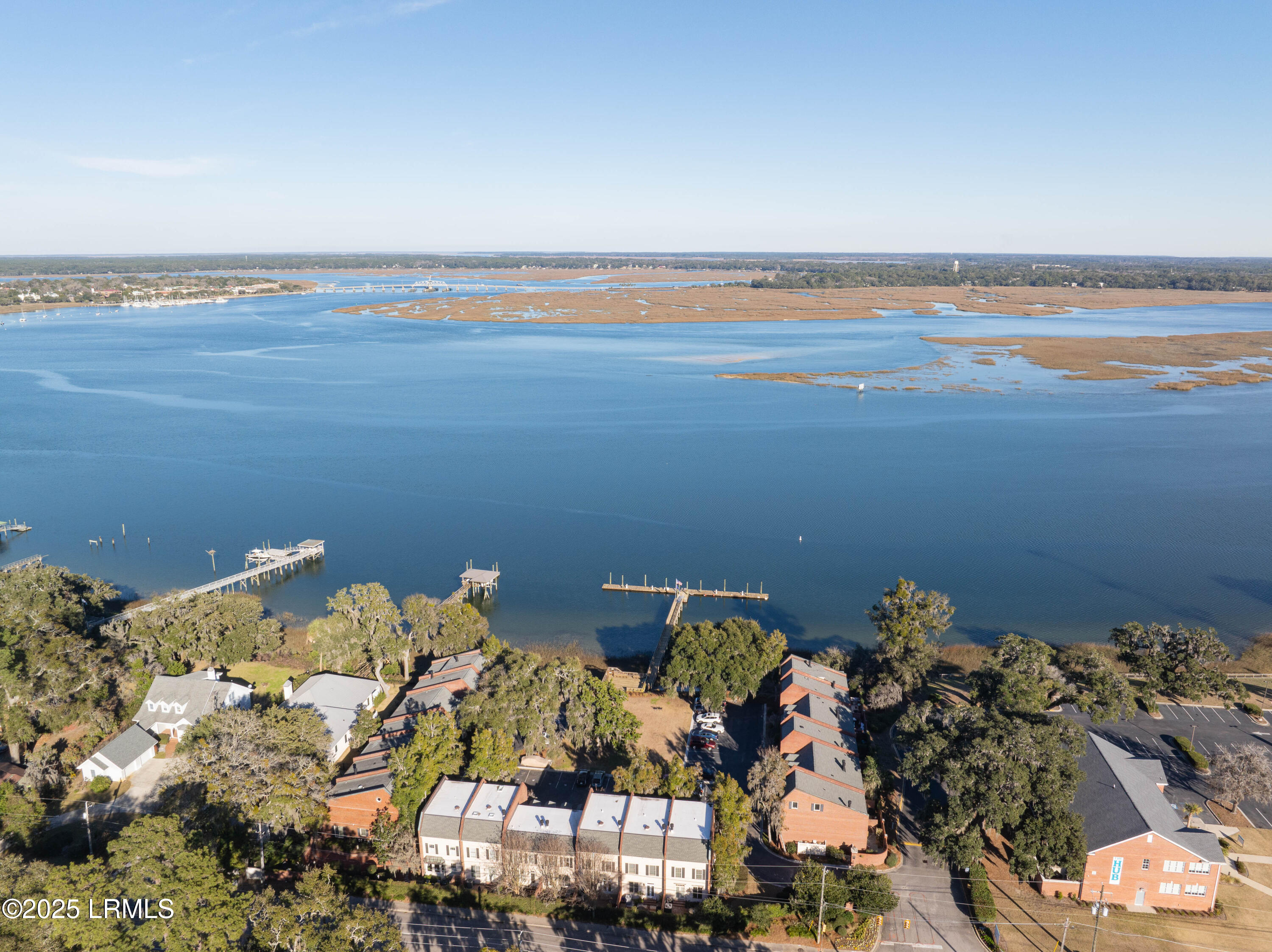 895 Ribaut Road, 8