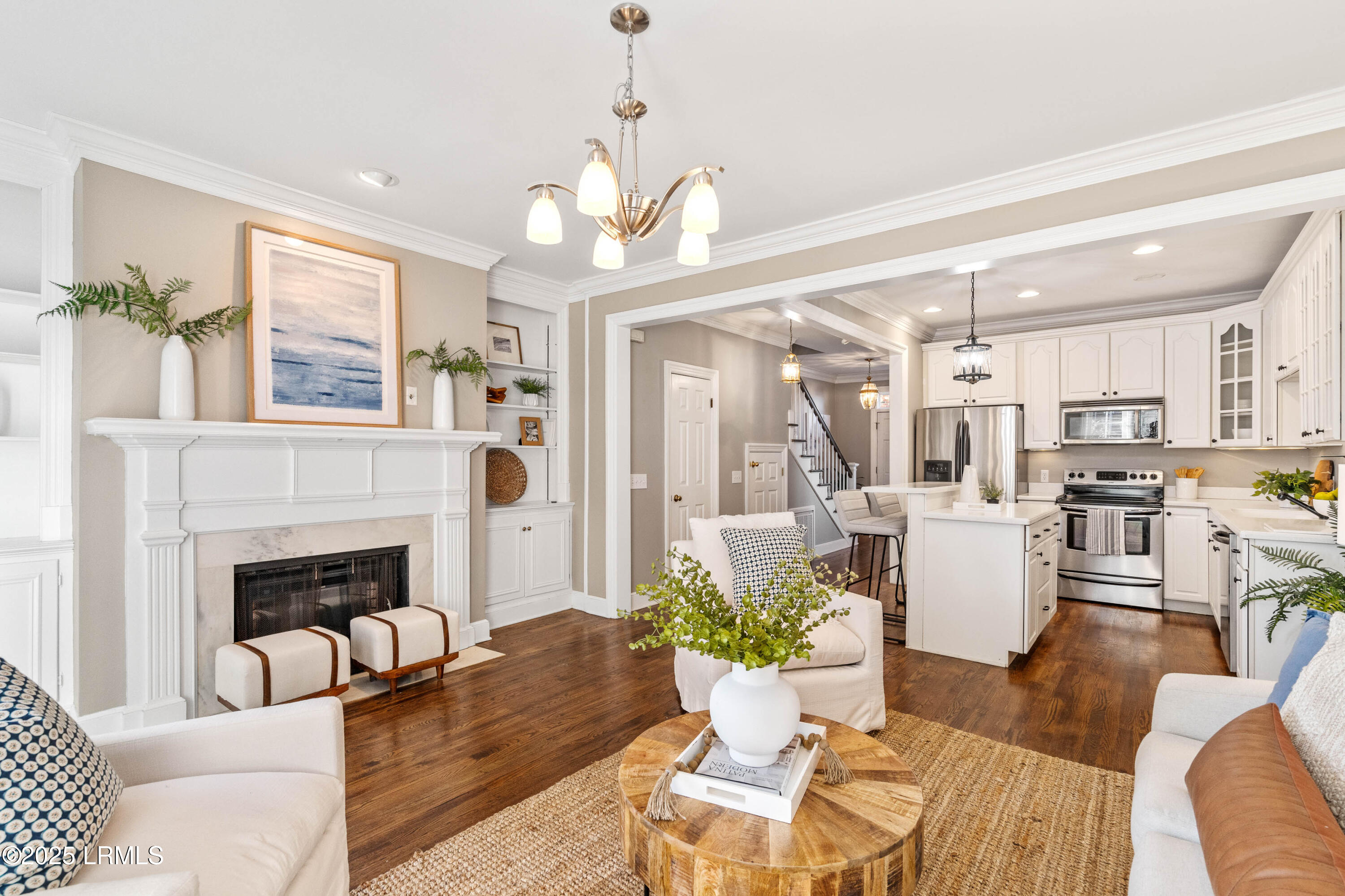 895 Ribaut Road, 8