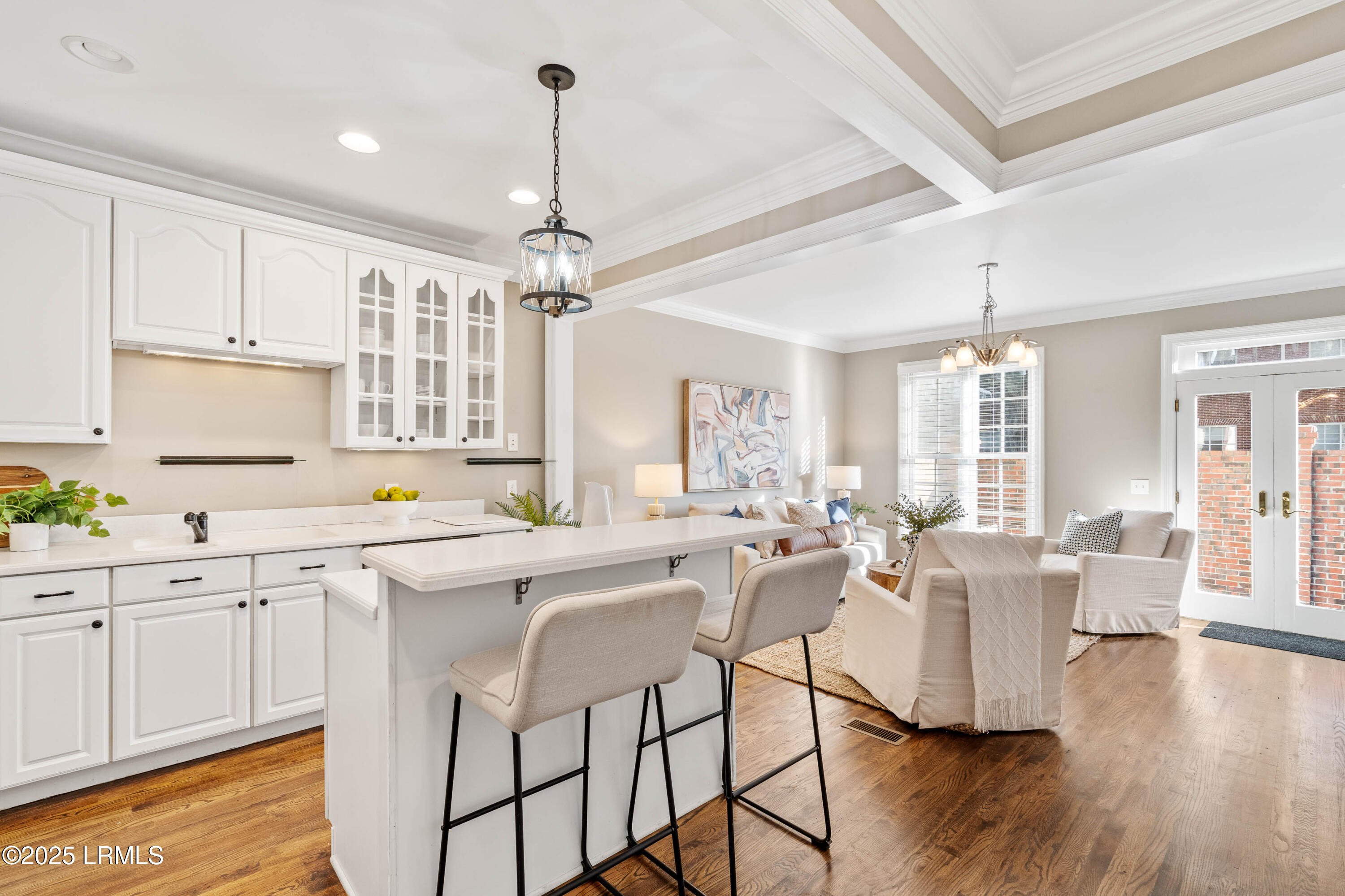 895 Ribaut Road, 8