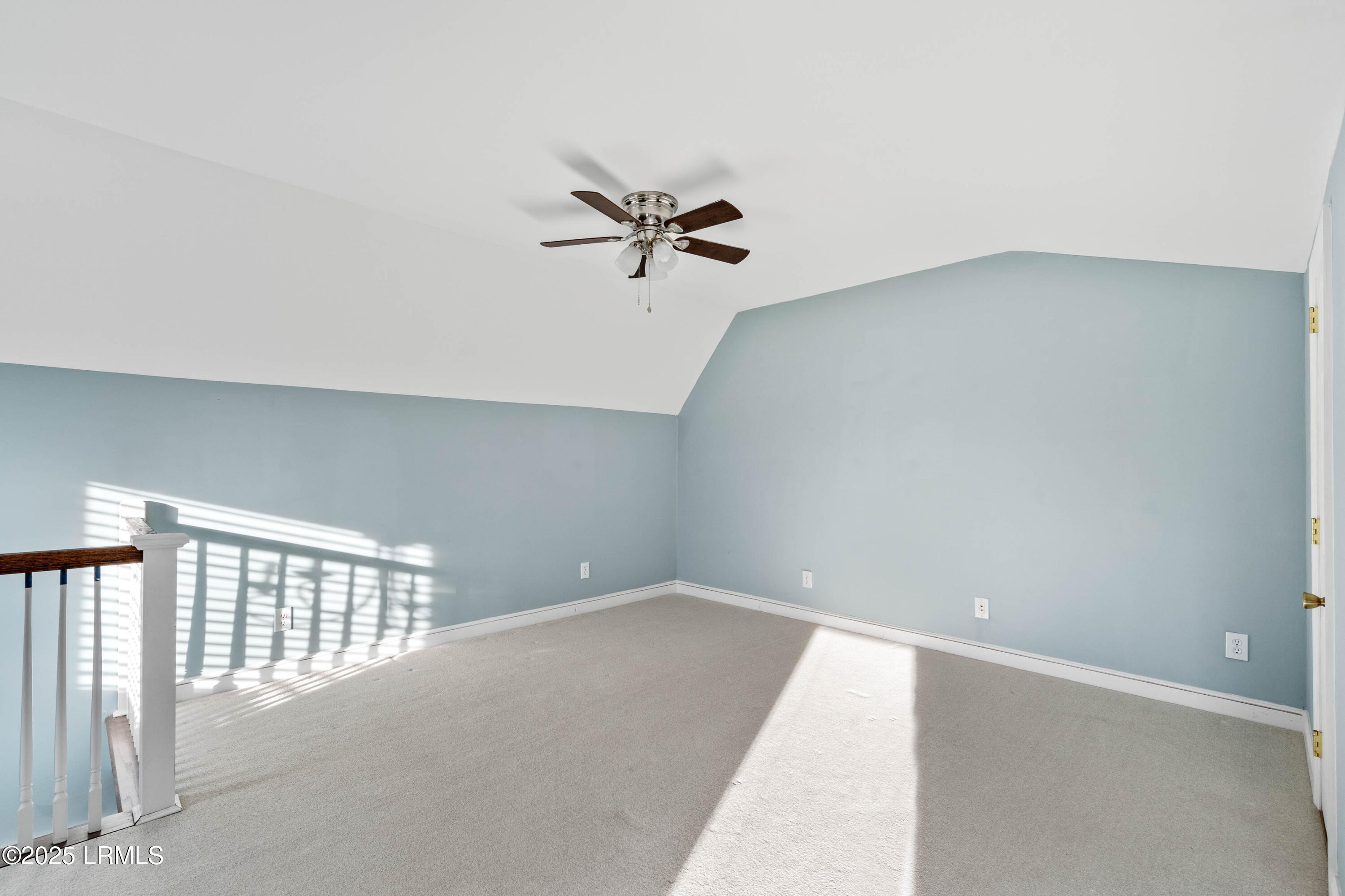 895 Ribaut Road, 8