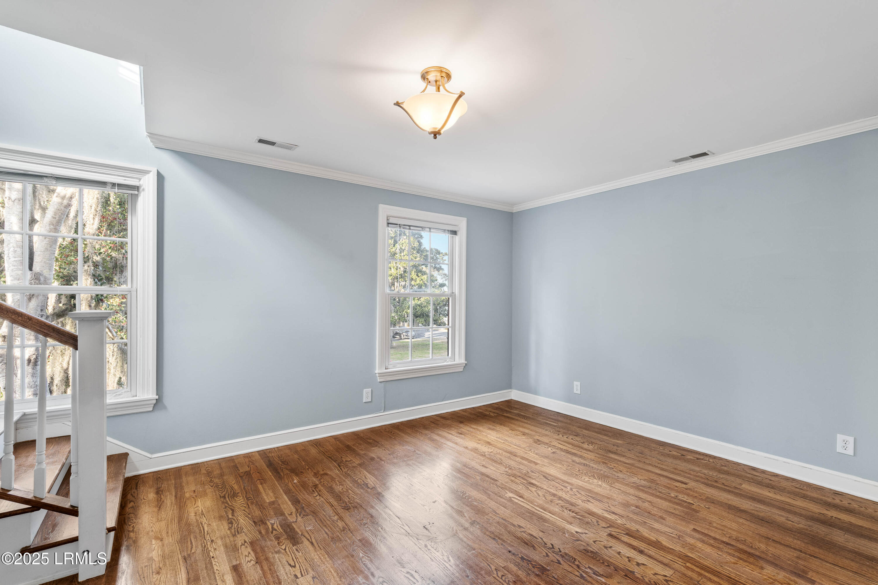 895 Ribaut Road, 8