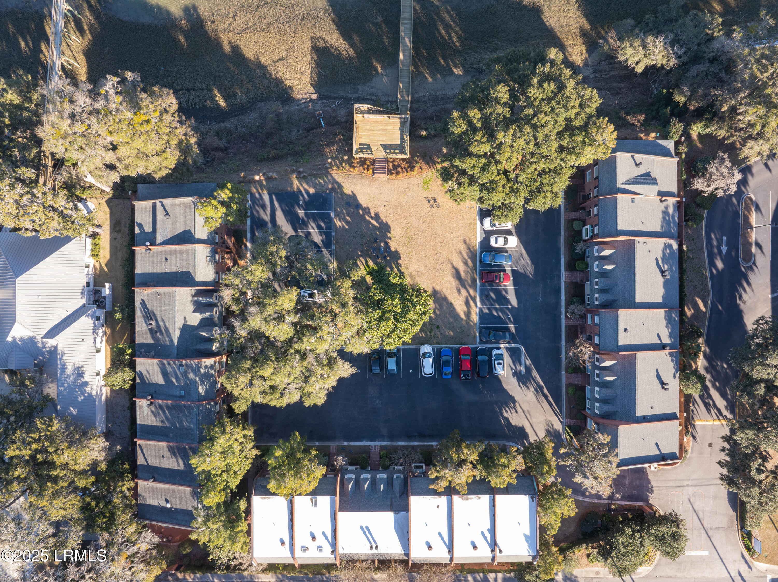 895 Ribaut Road, 8