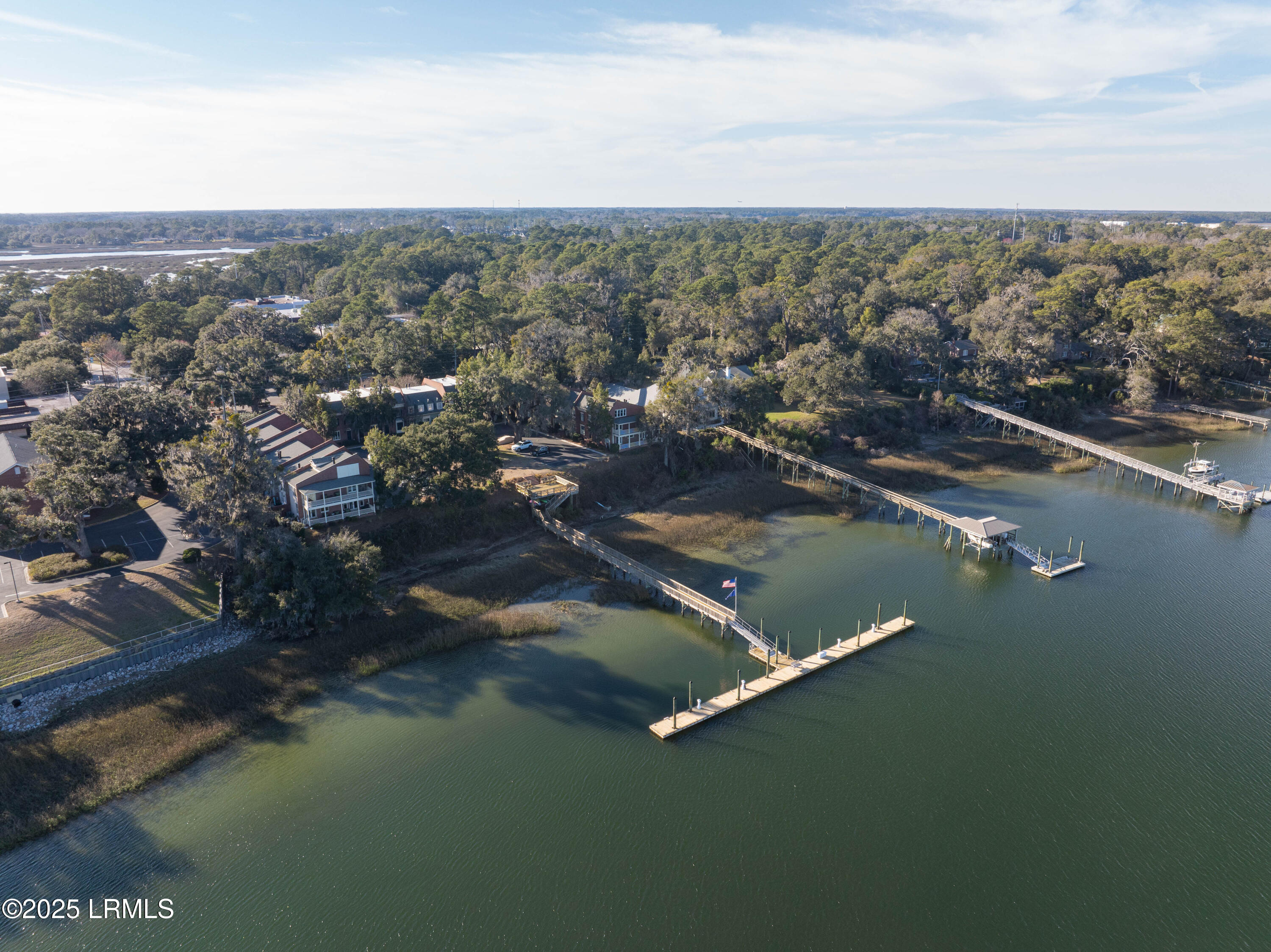 895 Ribaut Road, 8