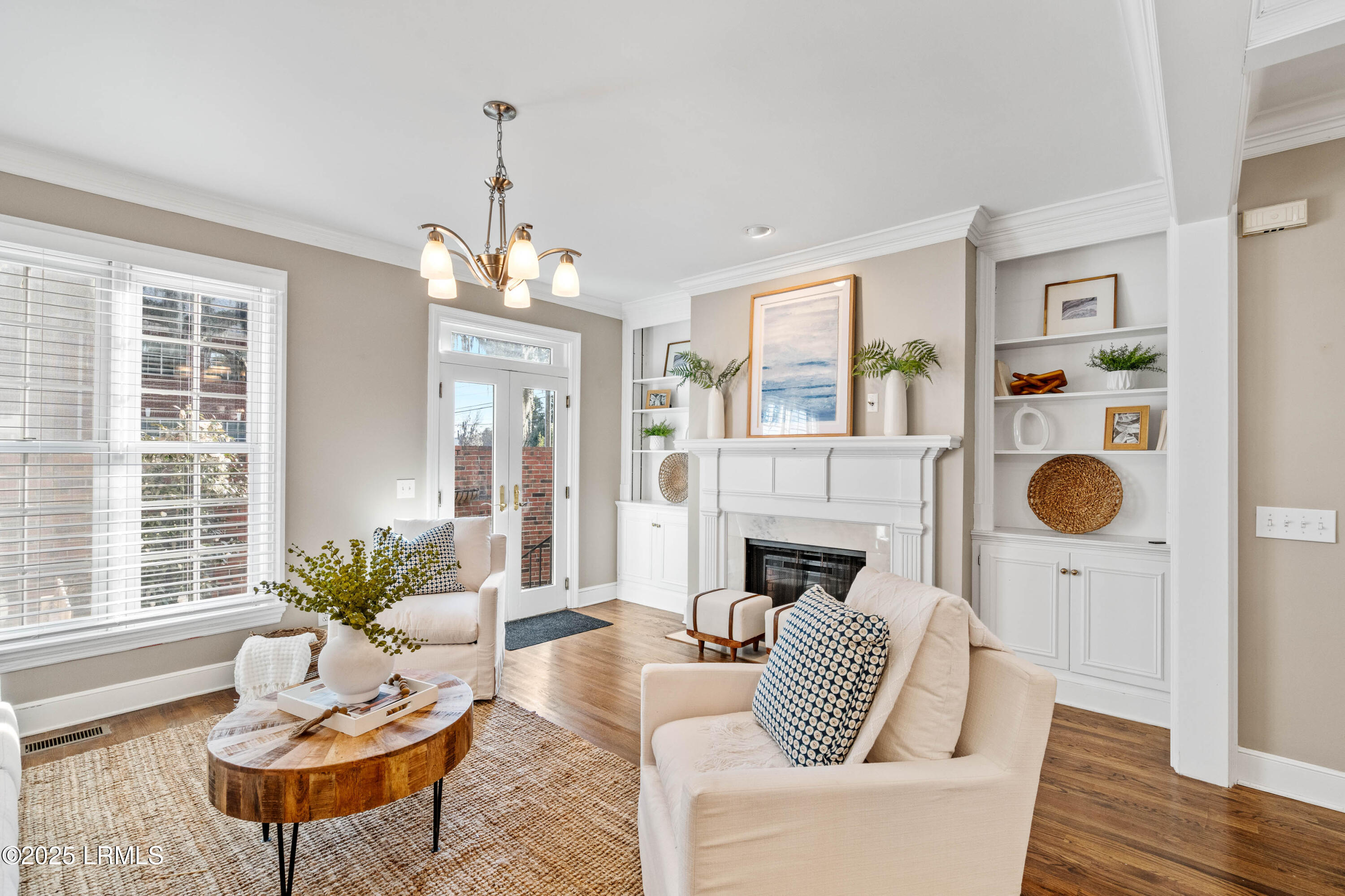 895 Ribaut Road, 8