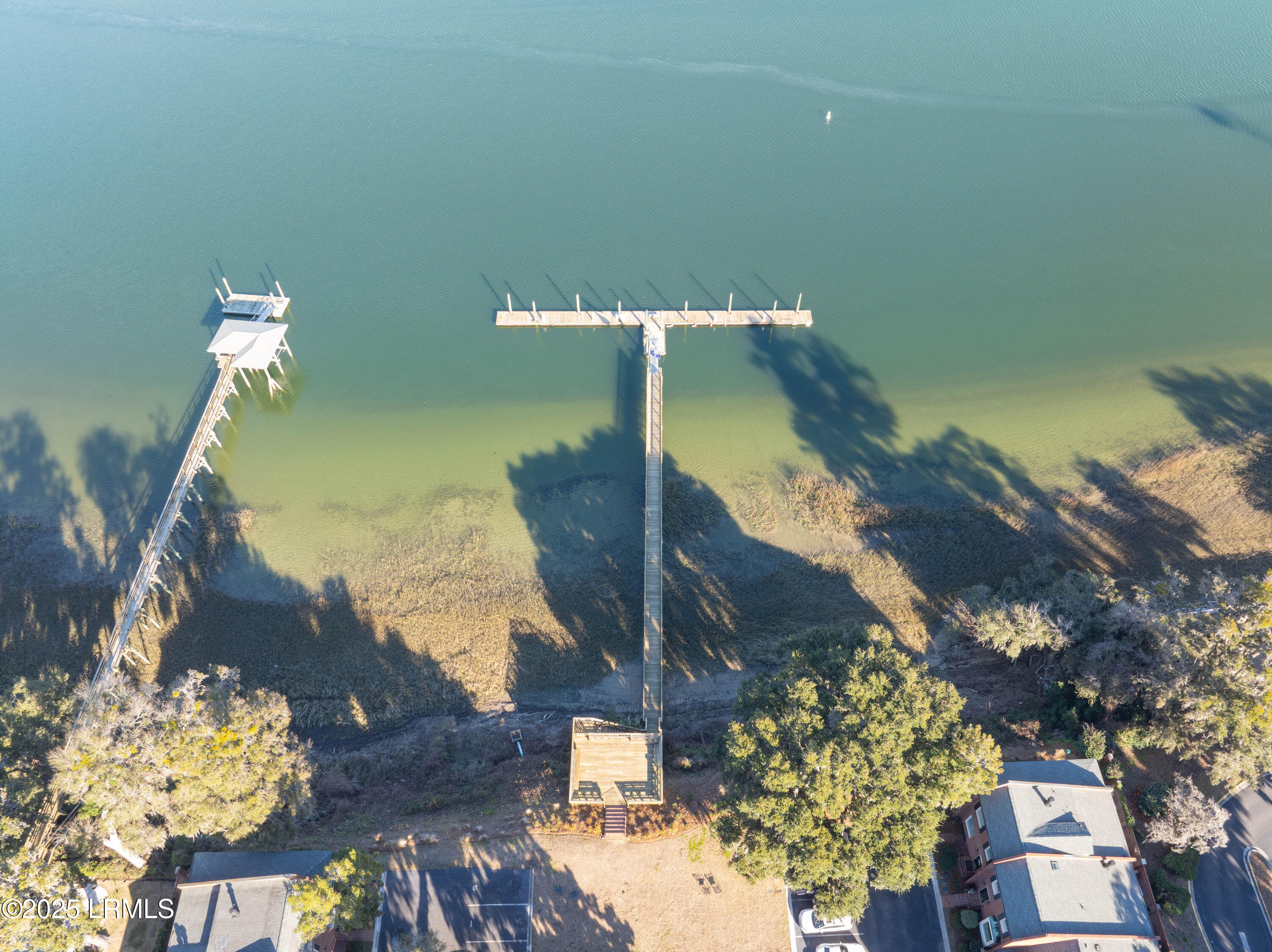 895 Ribaut Road, 8