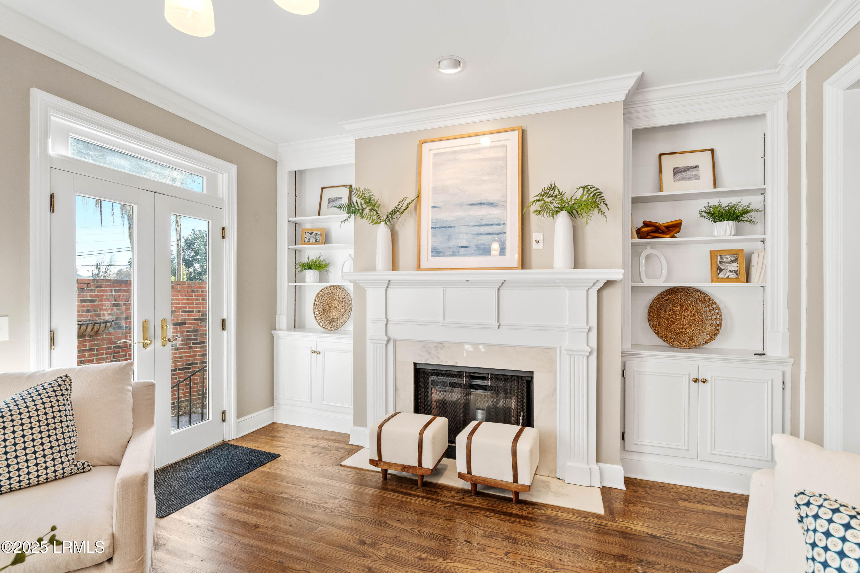 895 Ribaut Road, 8