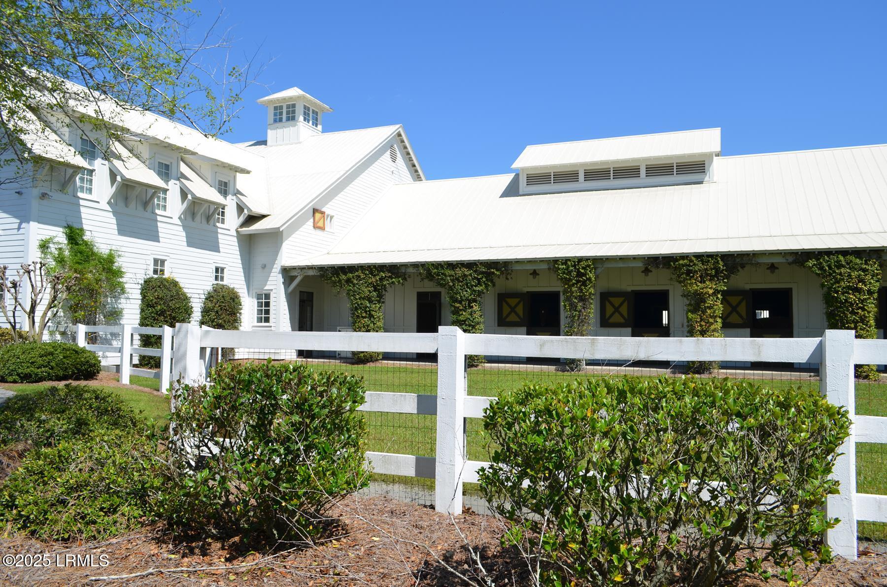 517 Bridle Path Boulevard