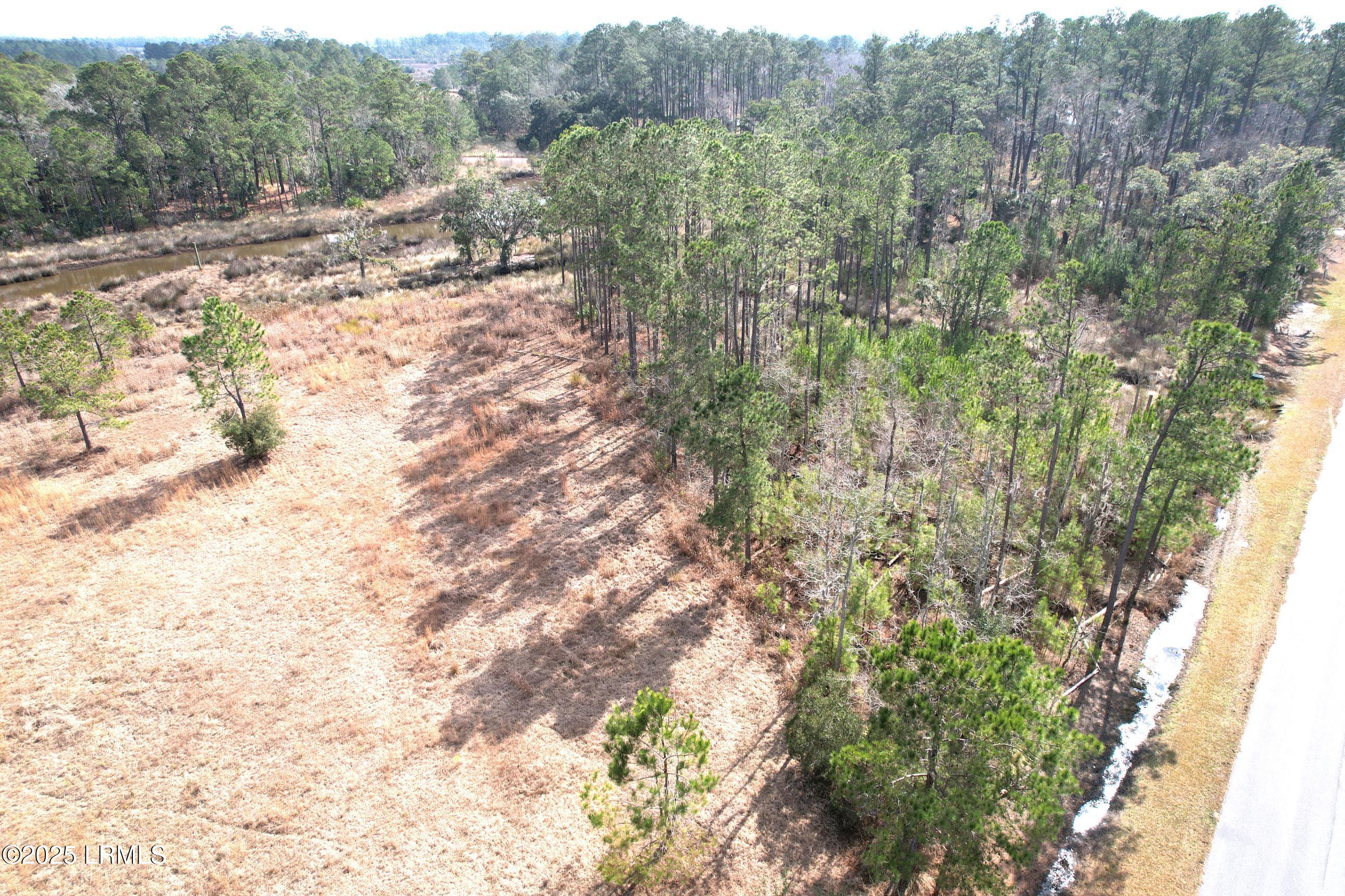 517 Bridle Path Boulevard