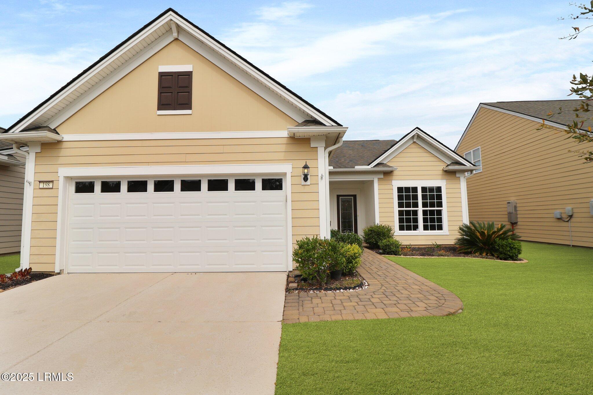 198 Knollwood Court