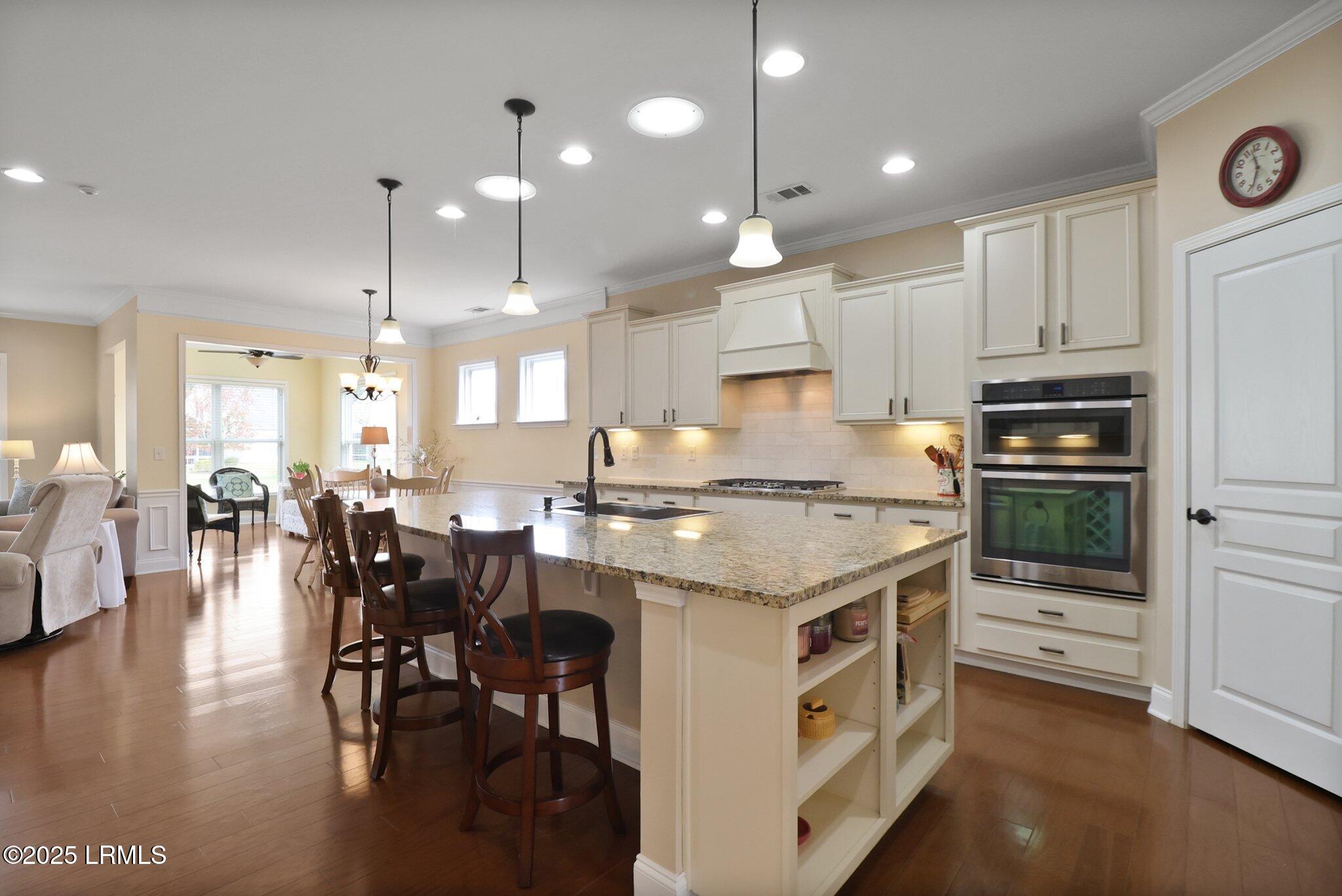 198 Knollwood Court