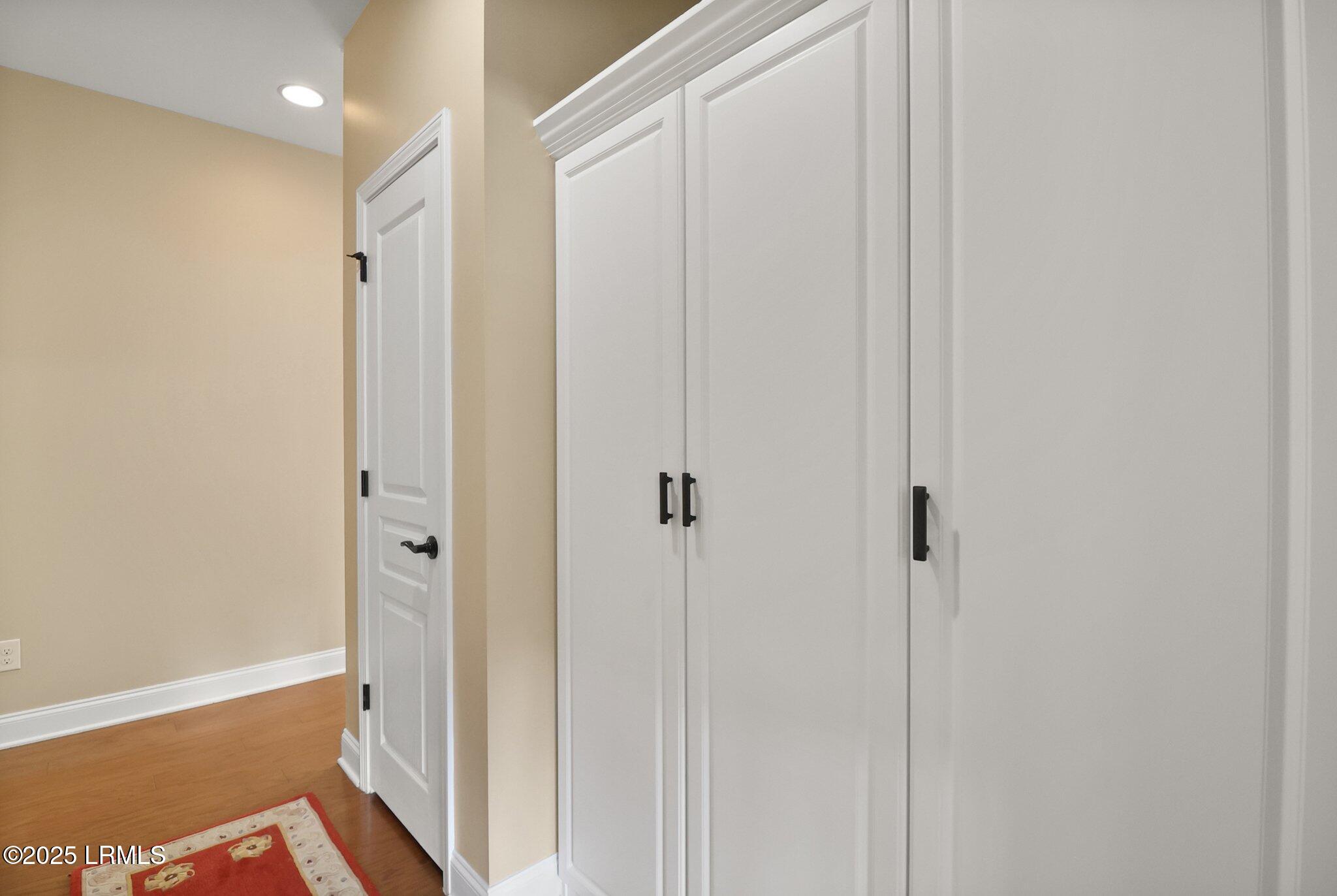 198 Knollwood Court
