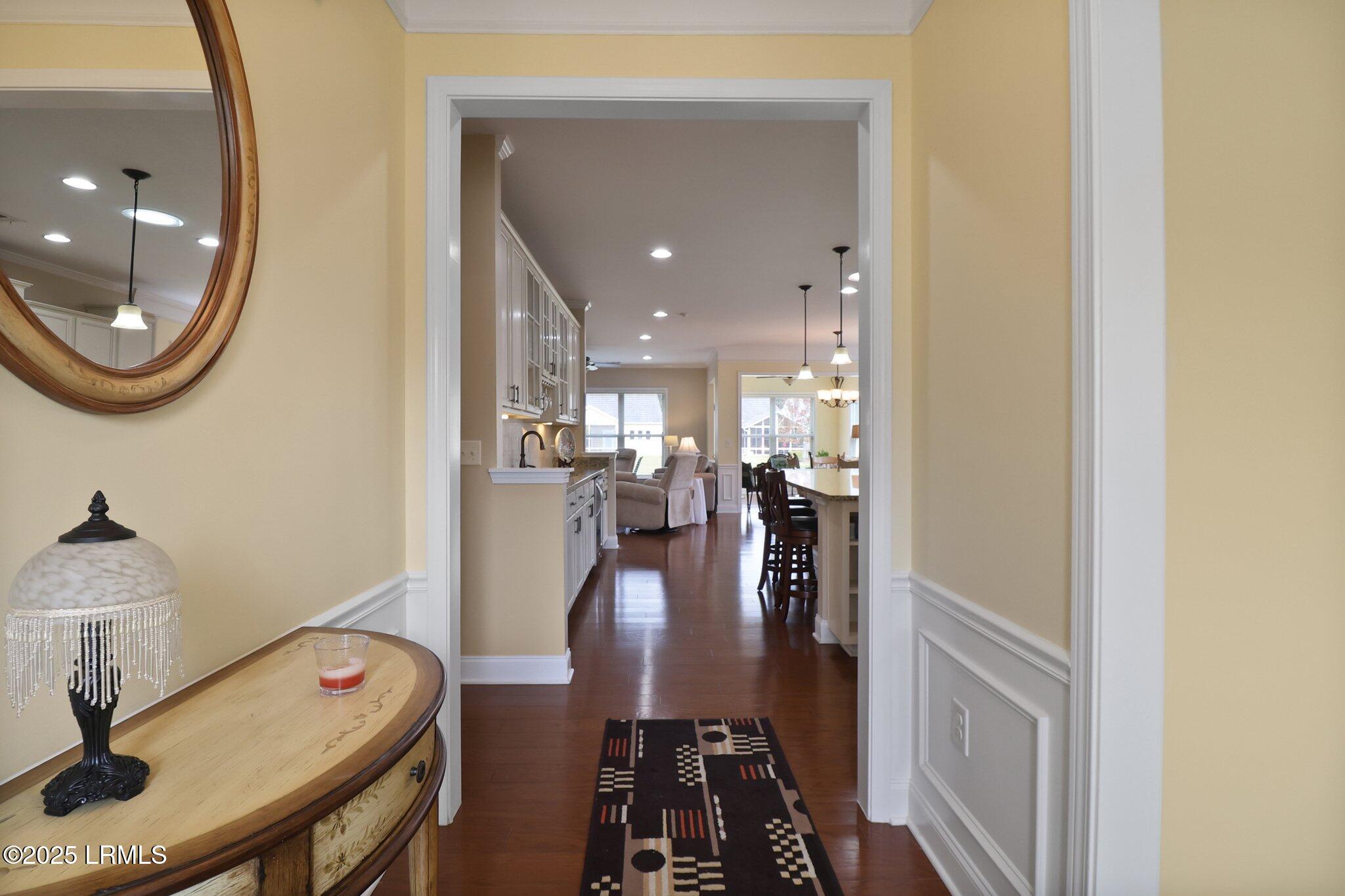 198 Knollwood Court