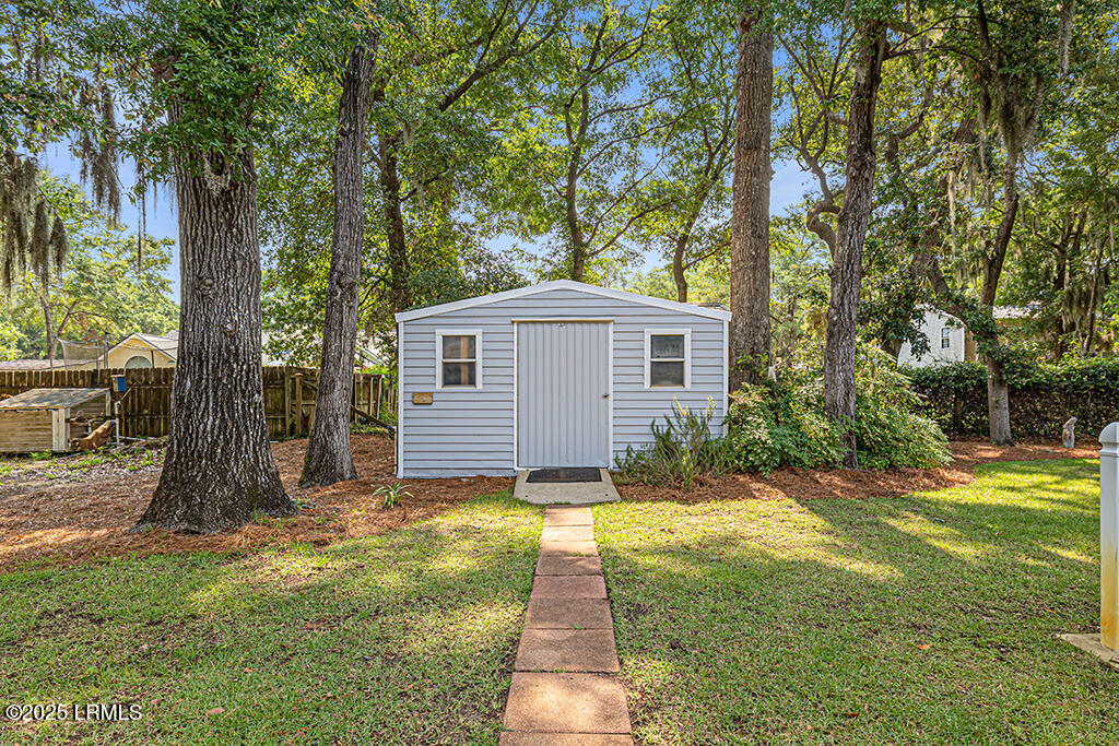 34 Brickyard Hills Court