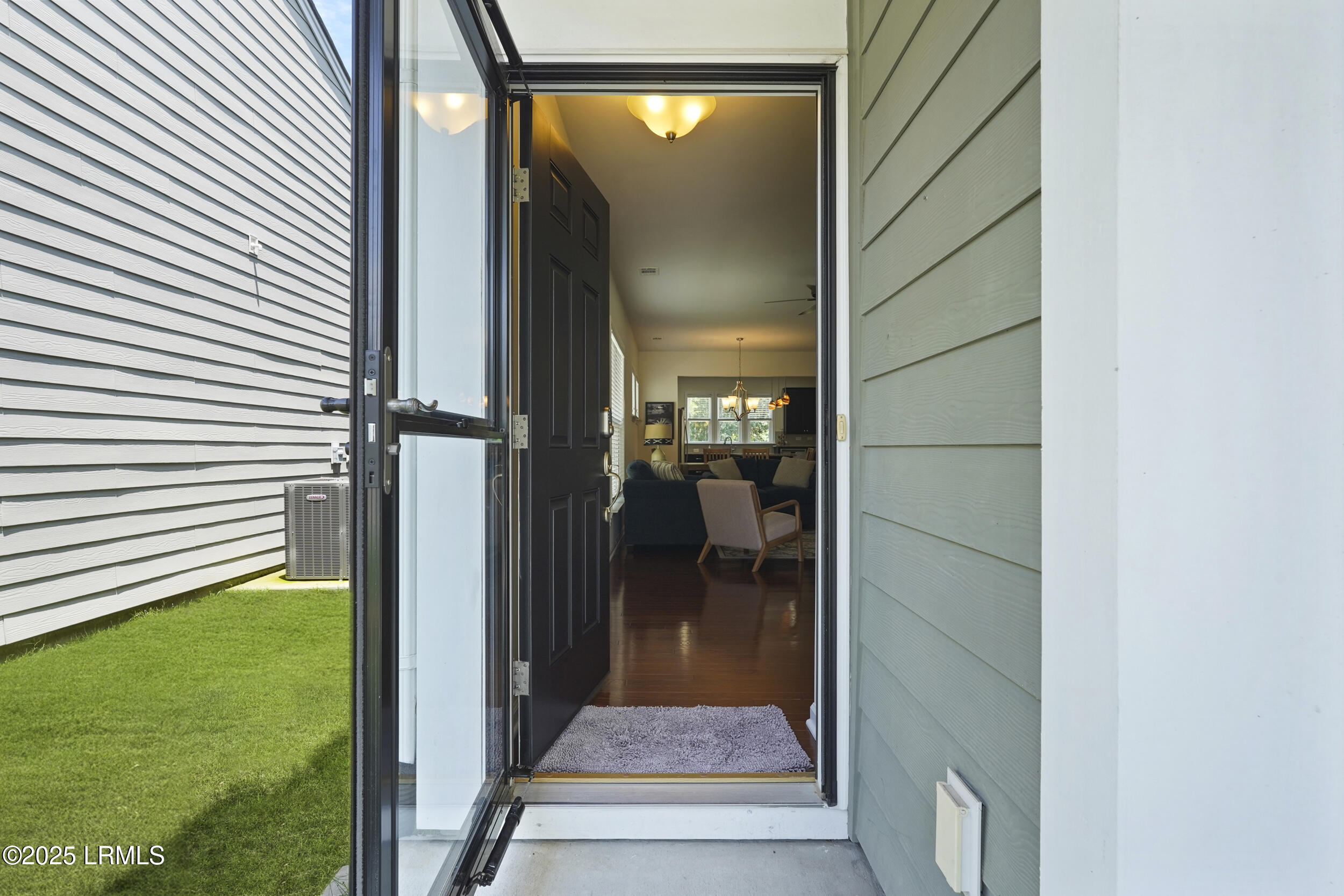 733 Gleneagle Court