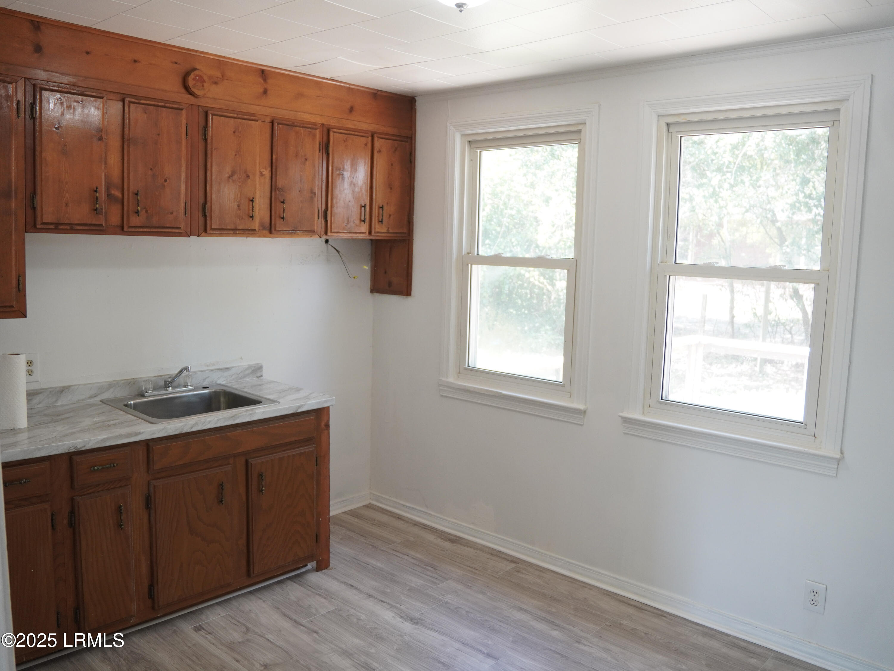 242 Short Street