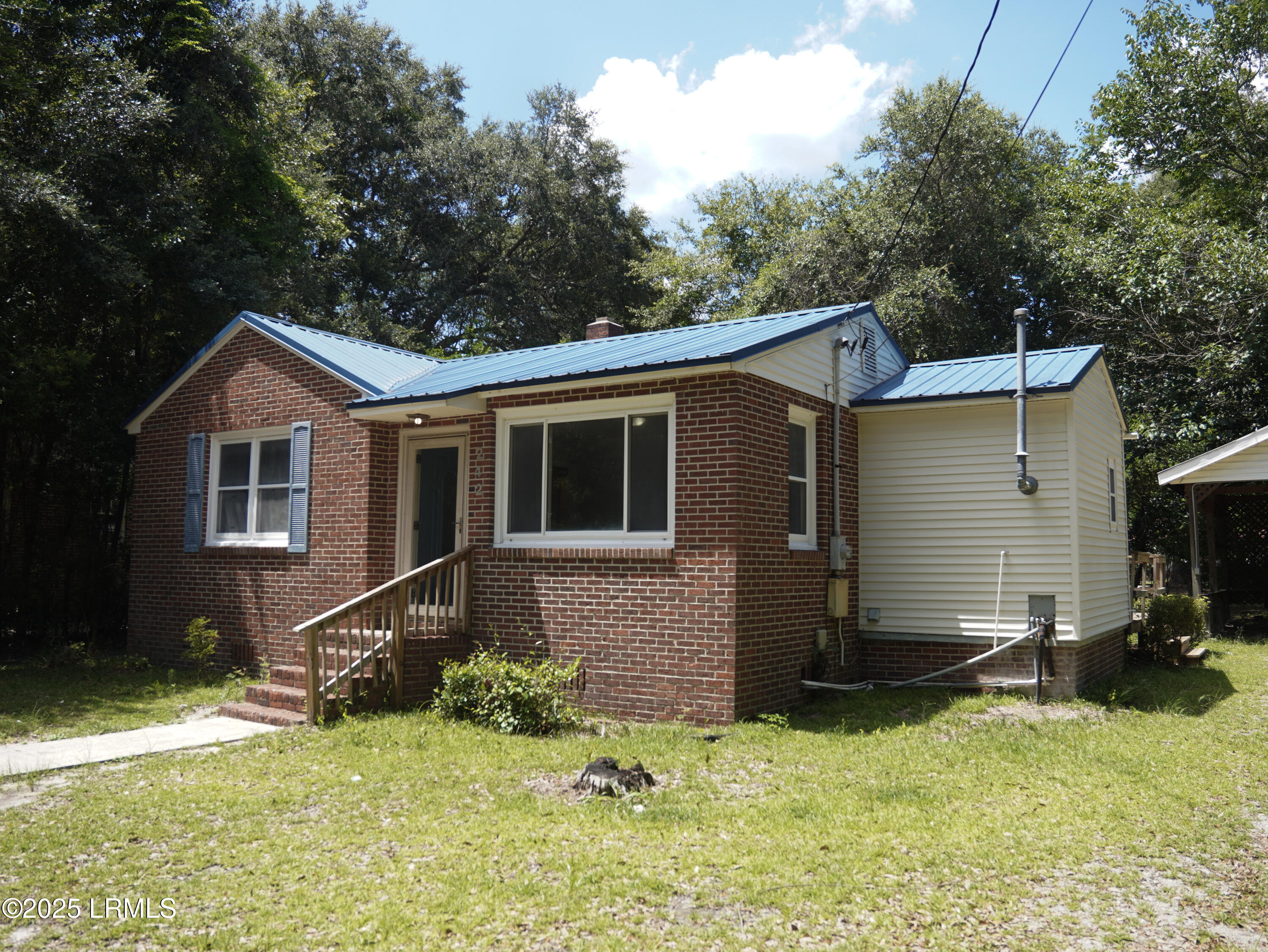 242 Short Street