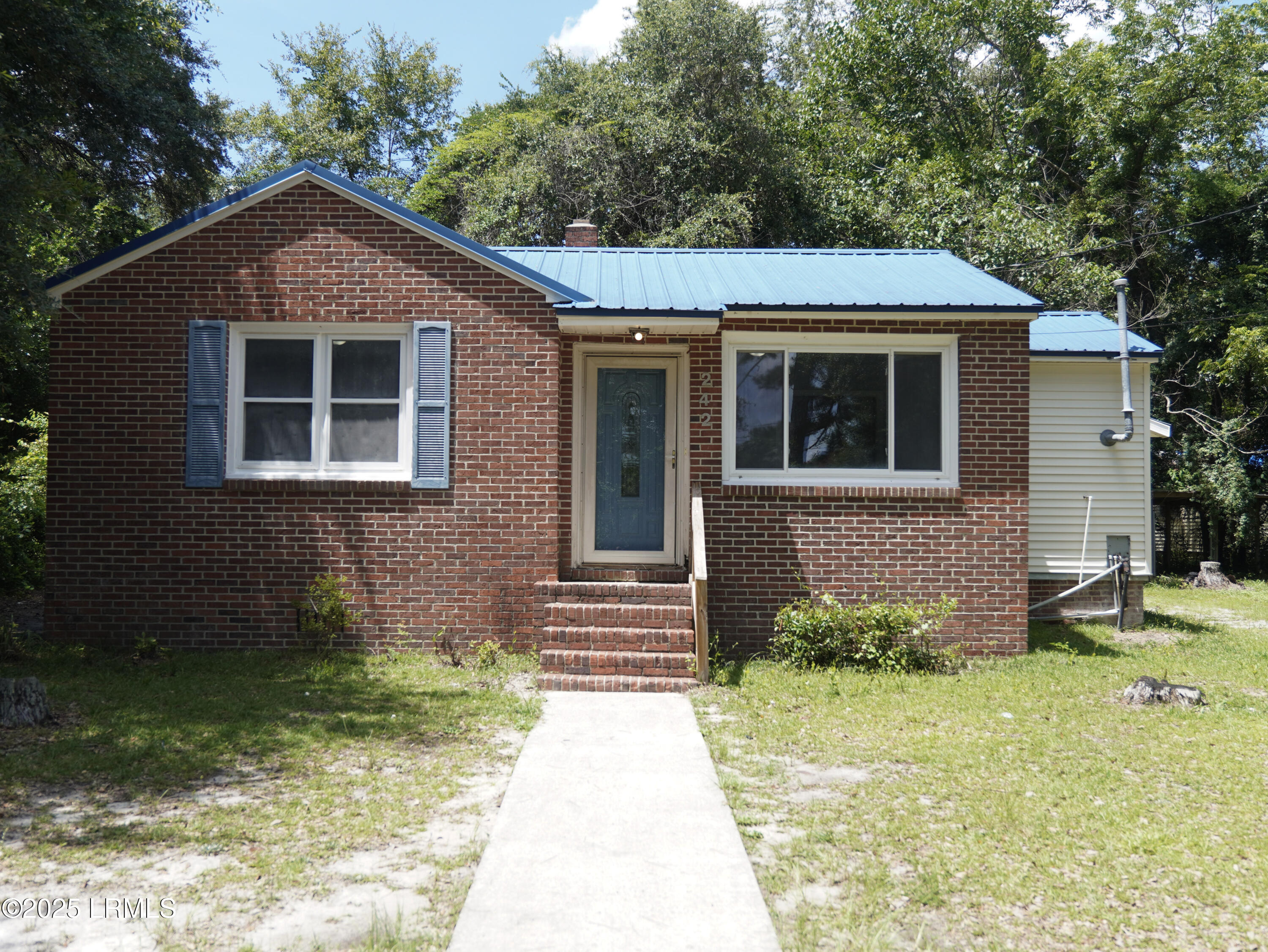 242 Short Street