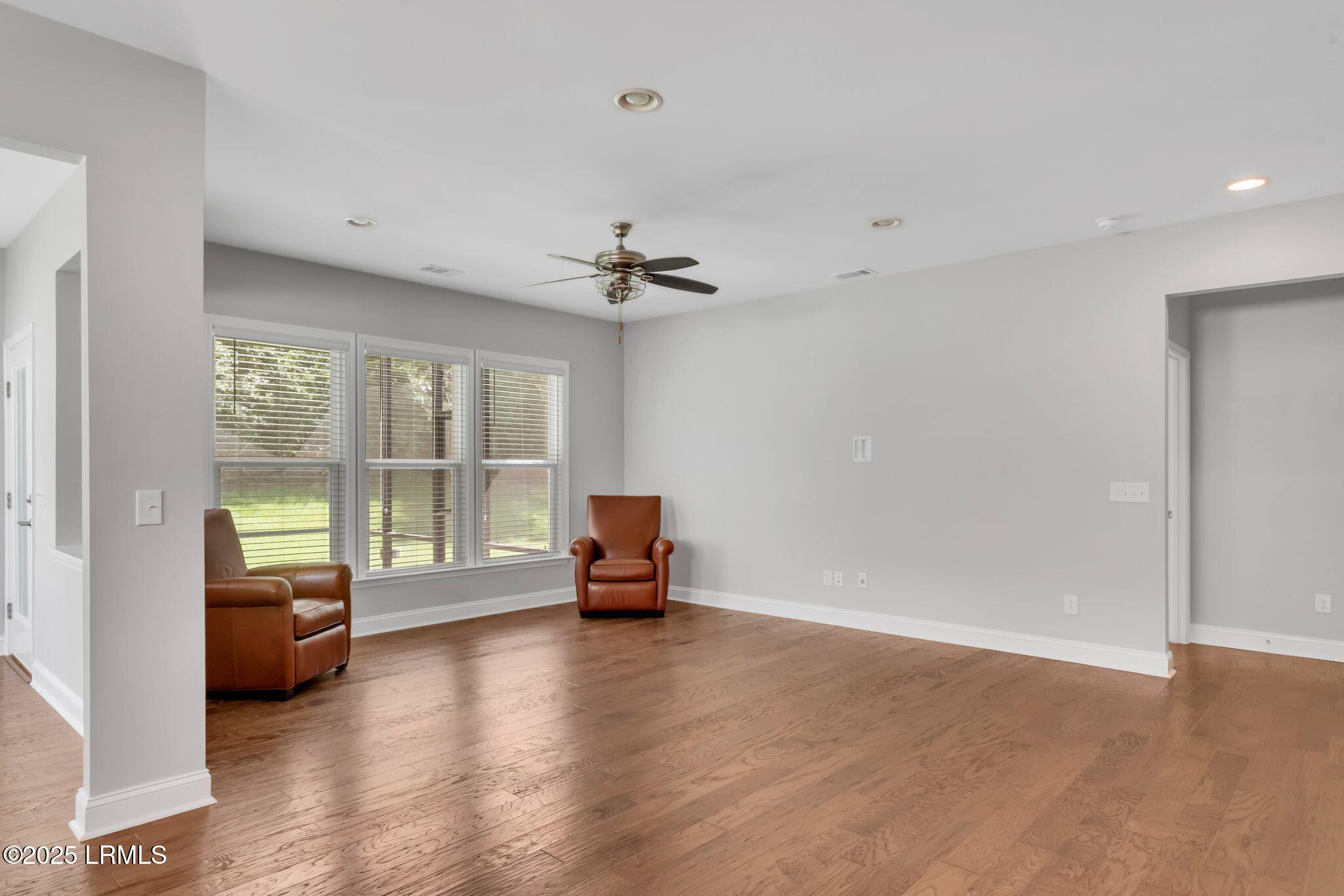 35 Heathrow Avenue