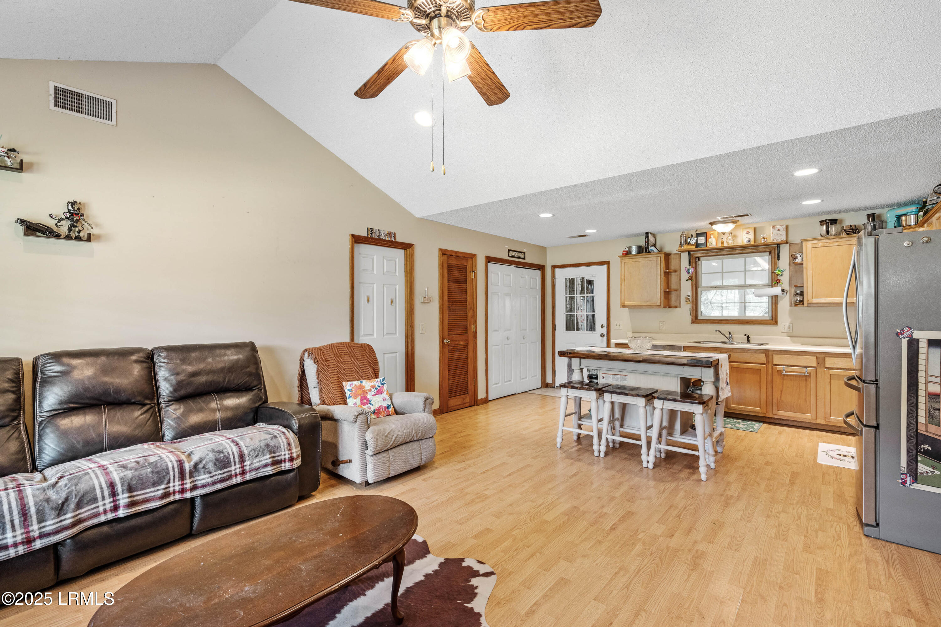 10692 Grays Highway