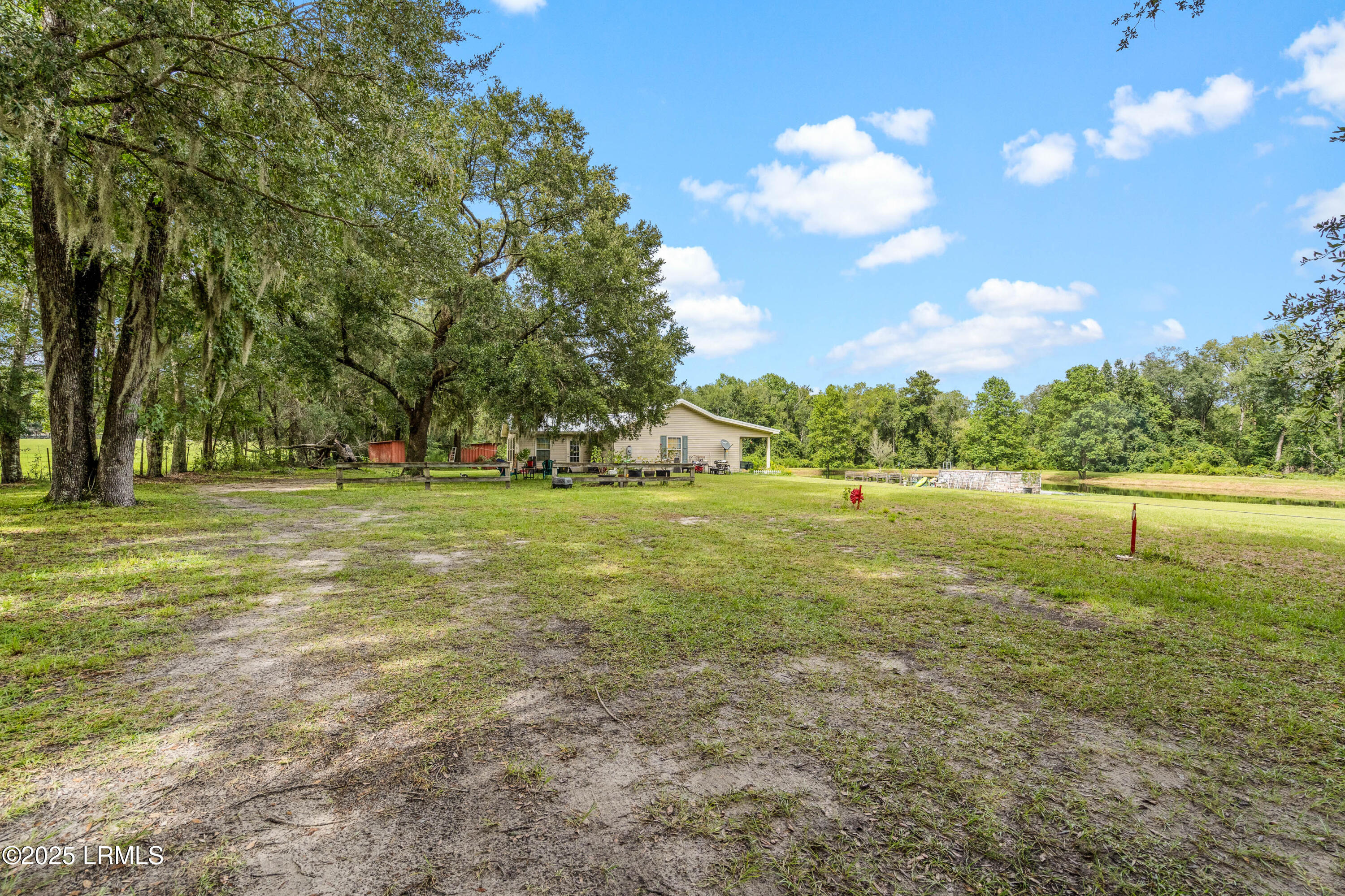 10692 Grays Highway