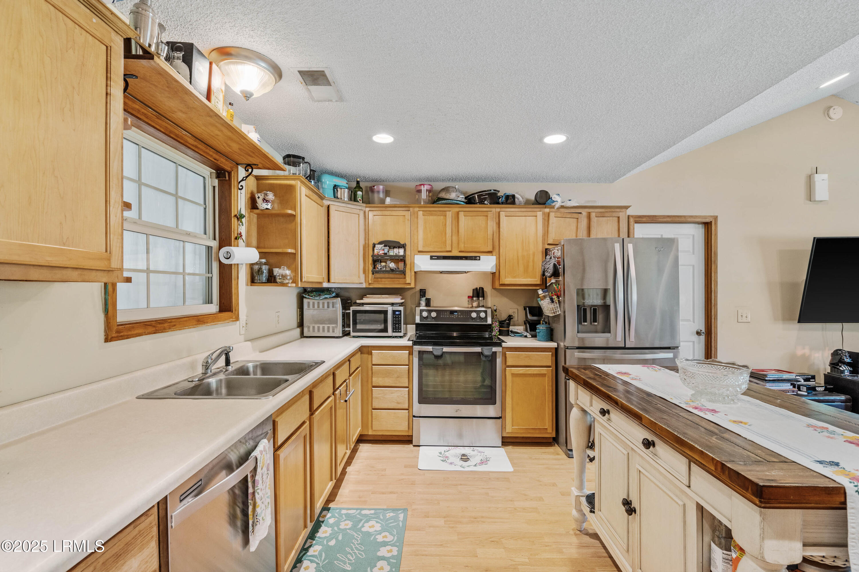 10692 Grays Highway