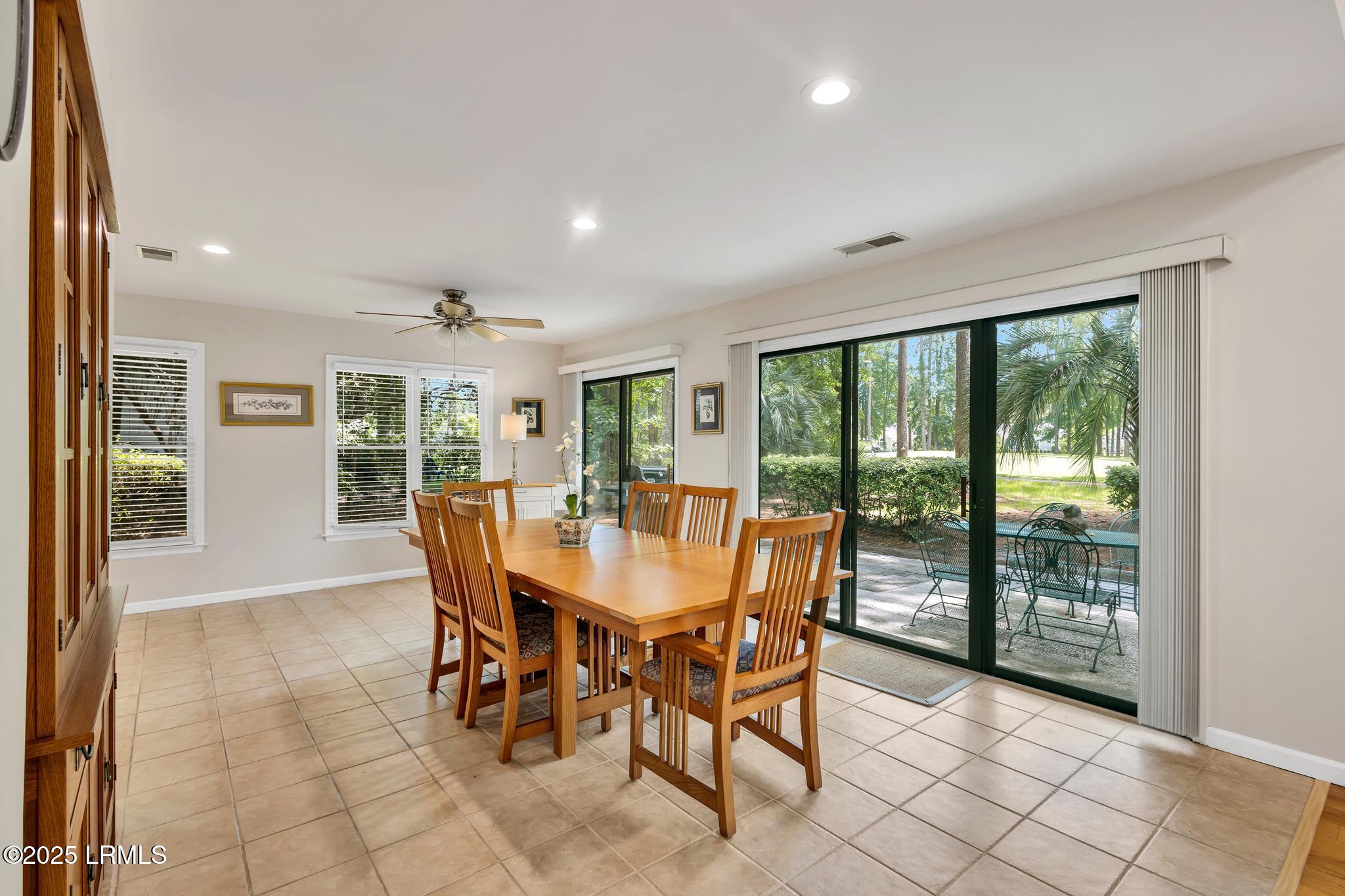 232 White Oaks Circle